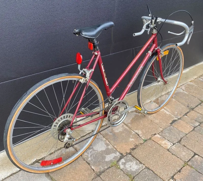 Bike- Vintage FAVORIT Road Bike 27” image indicator(5)