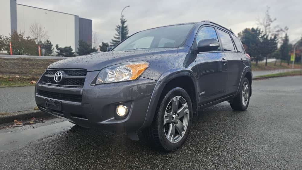 2011 Toyota Rav4 4X4, Clean Title