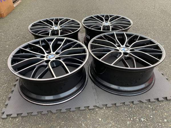 Set of 20X8/8.5 BMW Forged Style 405M rims in good used cond - photo 3