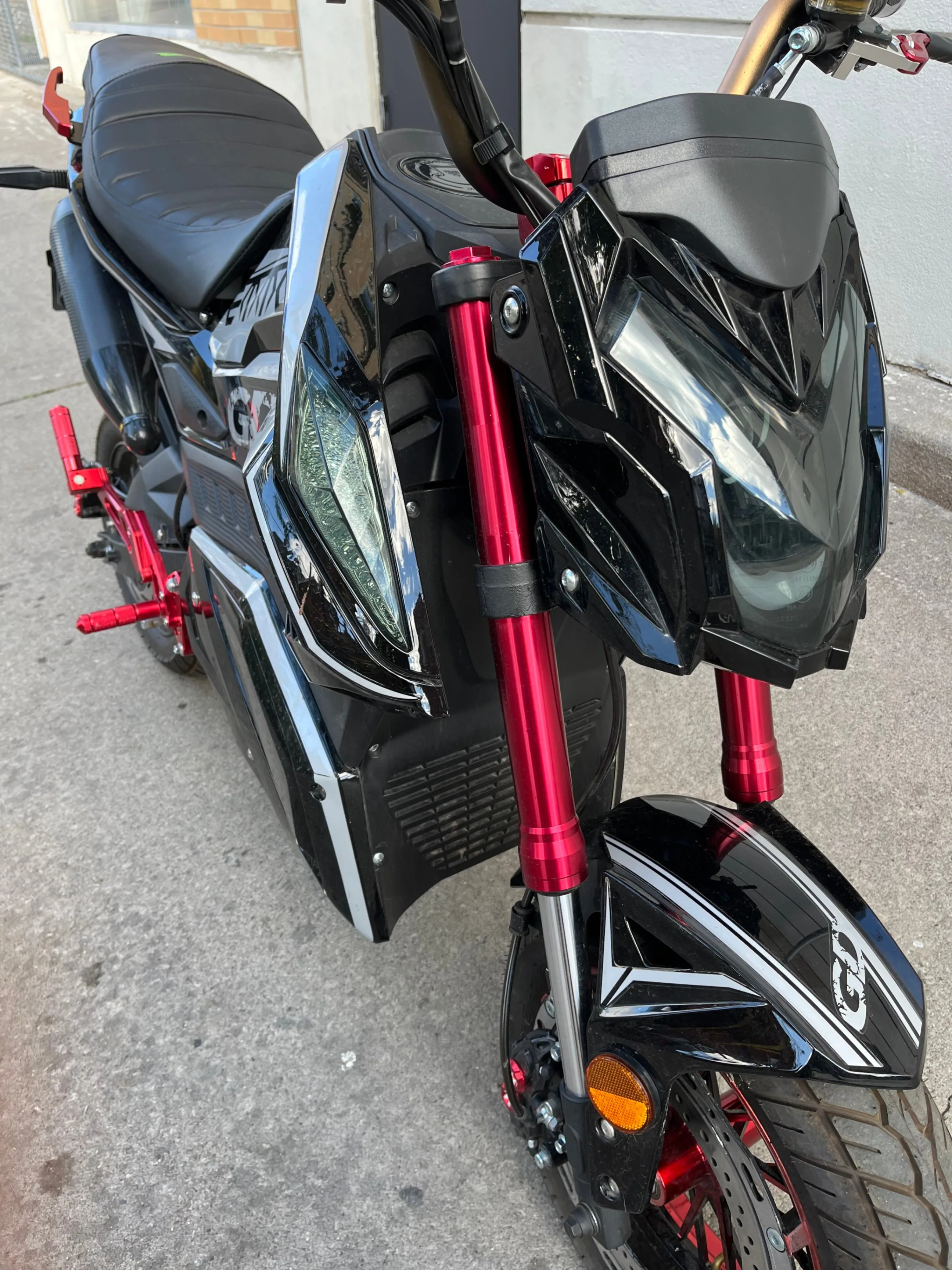 Emmo 72V Gandan | Showroom Demo / As-New / Full Warranty image indicator(3)