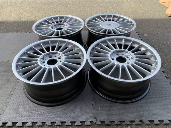 ULTRA RARE - STAGGERED 18X8/8.5" ALPINA Softline rims exc cond - photo 3