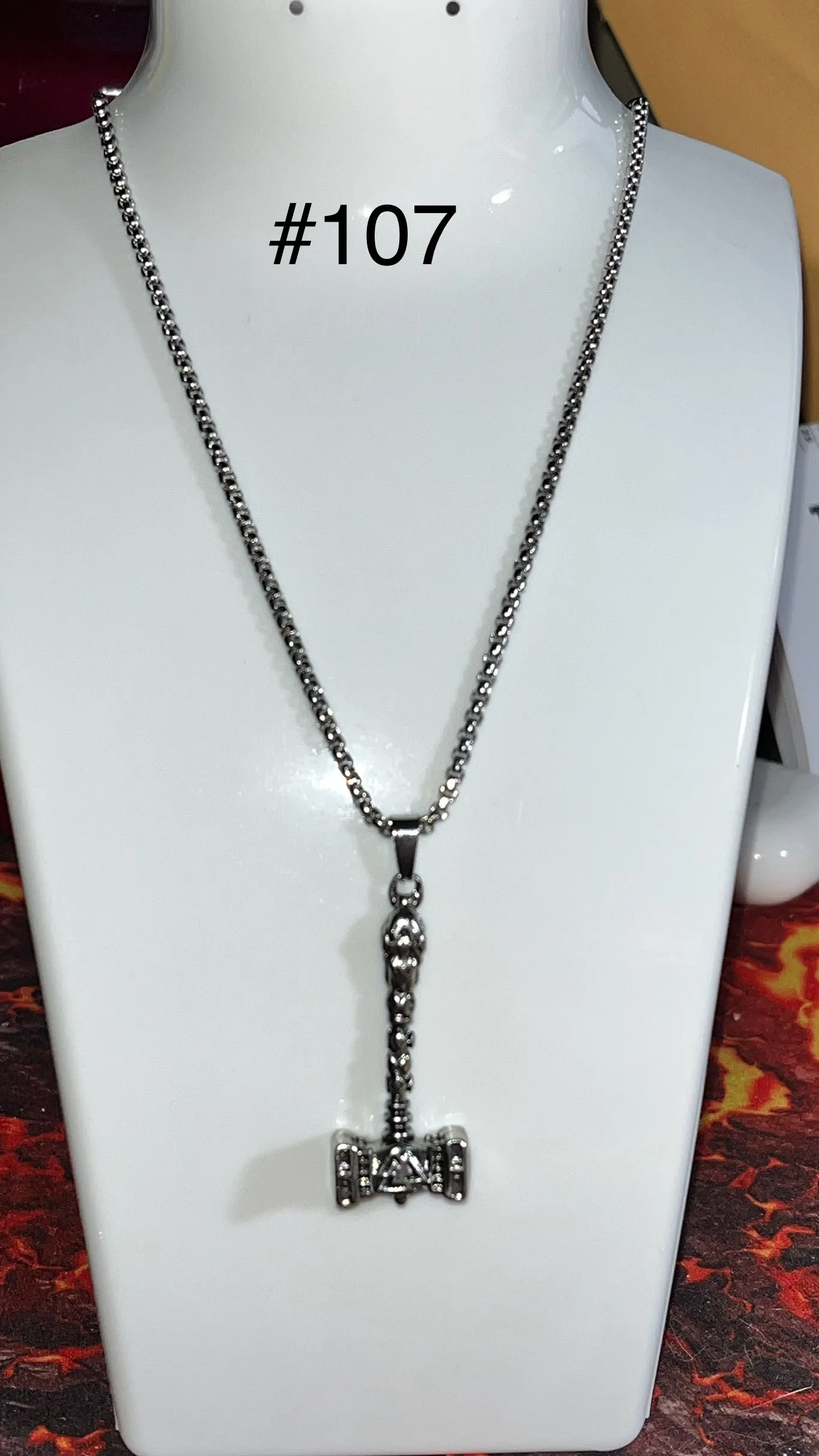 Mens Necklaces image indicator(7)