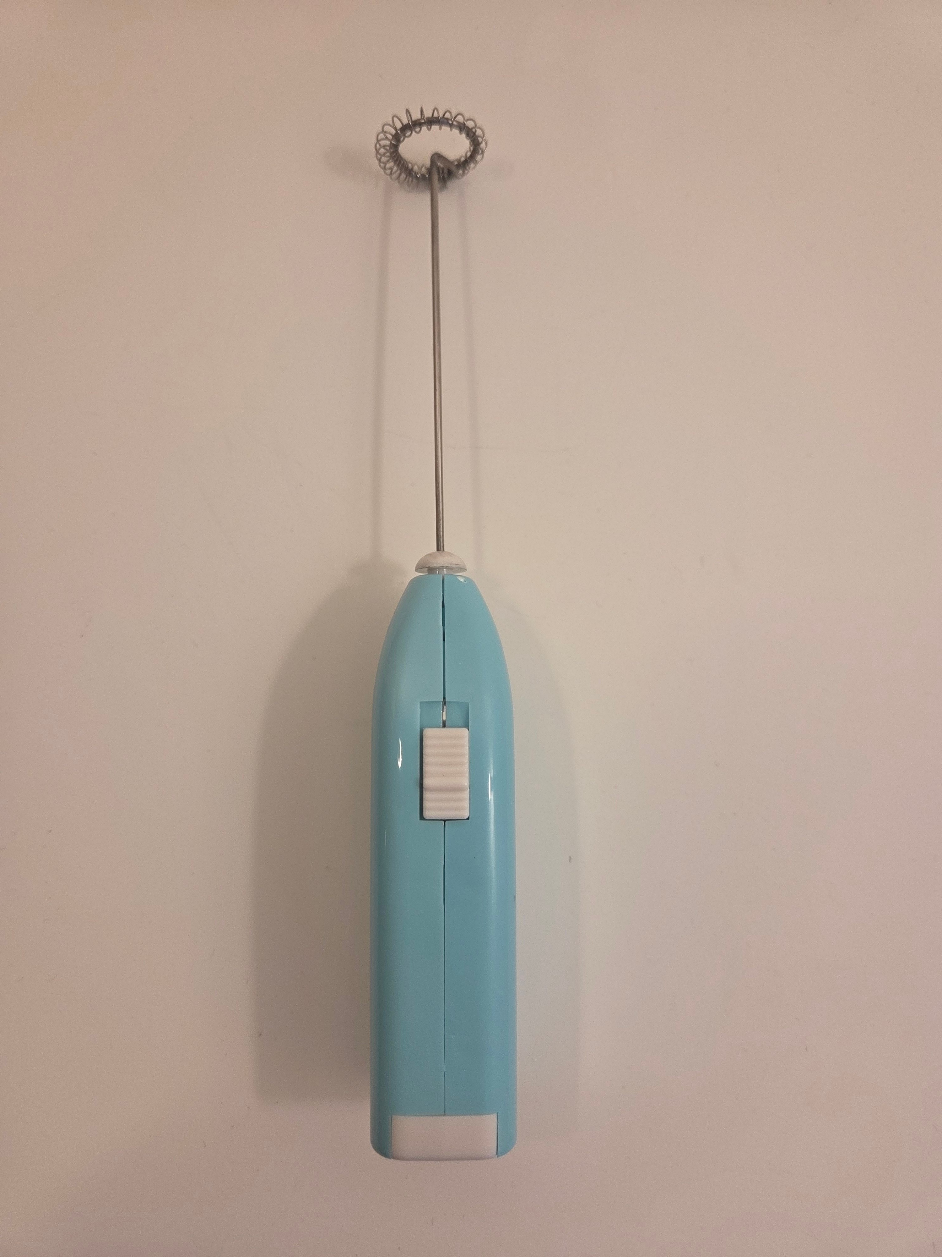 Handheld Milk Frother – New, battery powered, blue - photo 3