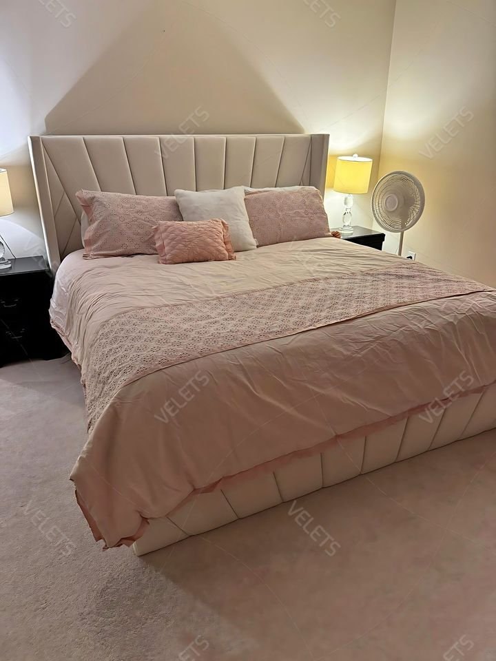 King,Queen Velvet Bed Frame:Elegant Design with Gas Lift Storage - photo 5
