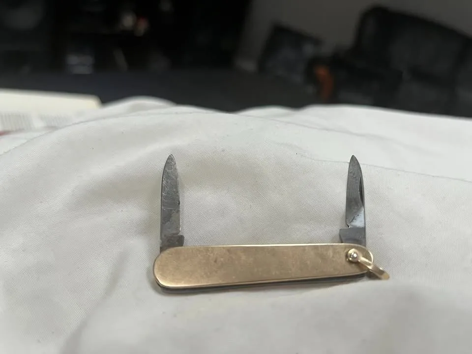 Vintage Inekut Pocket Knife image indicator(4)