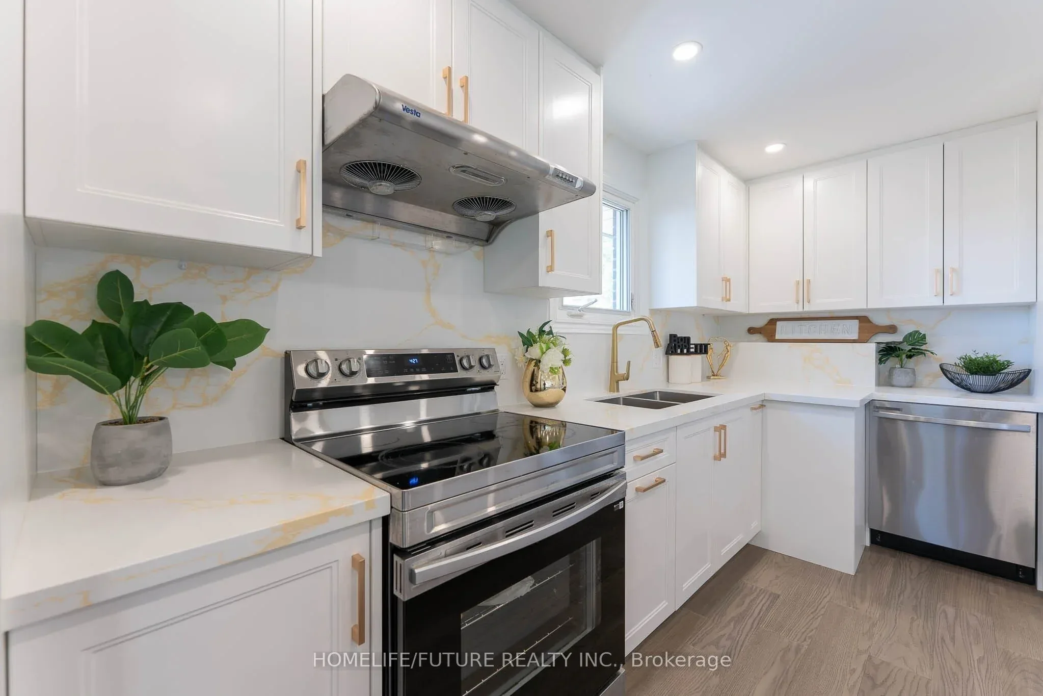 Beautiful 3-BedRental • Sought-After Oshawa Area image indicator(3)