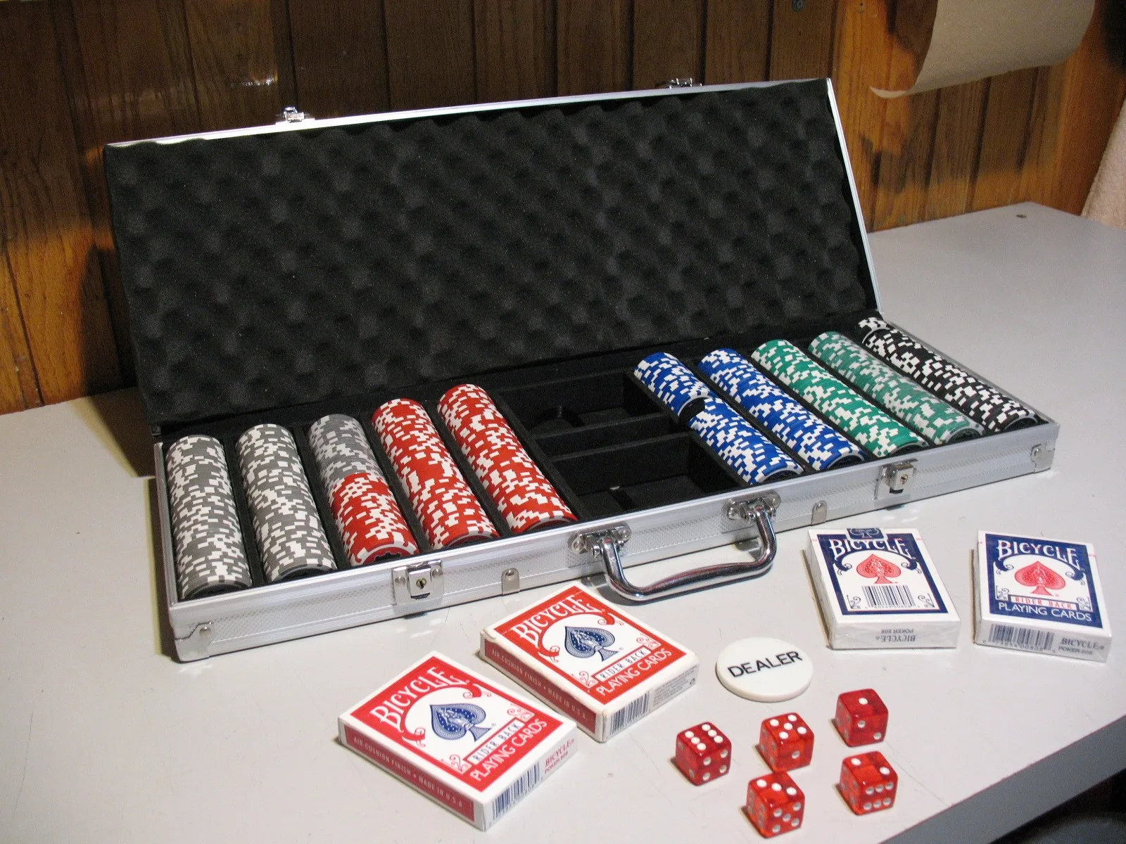 500 Piece Professional Poker Set, BRAND NEW image indicator(2)