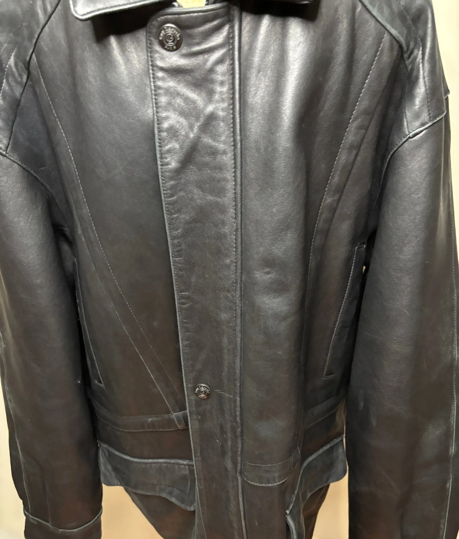 Guy Laroche Mens Black Leather Coat Size 44 image indicator(2)