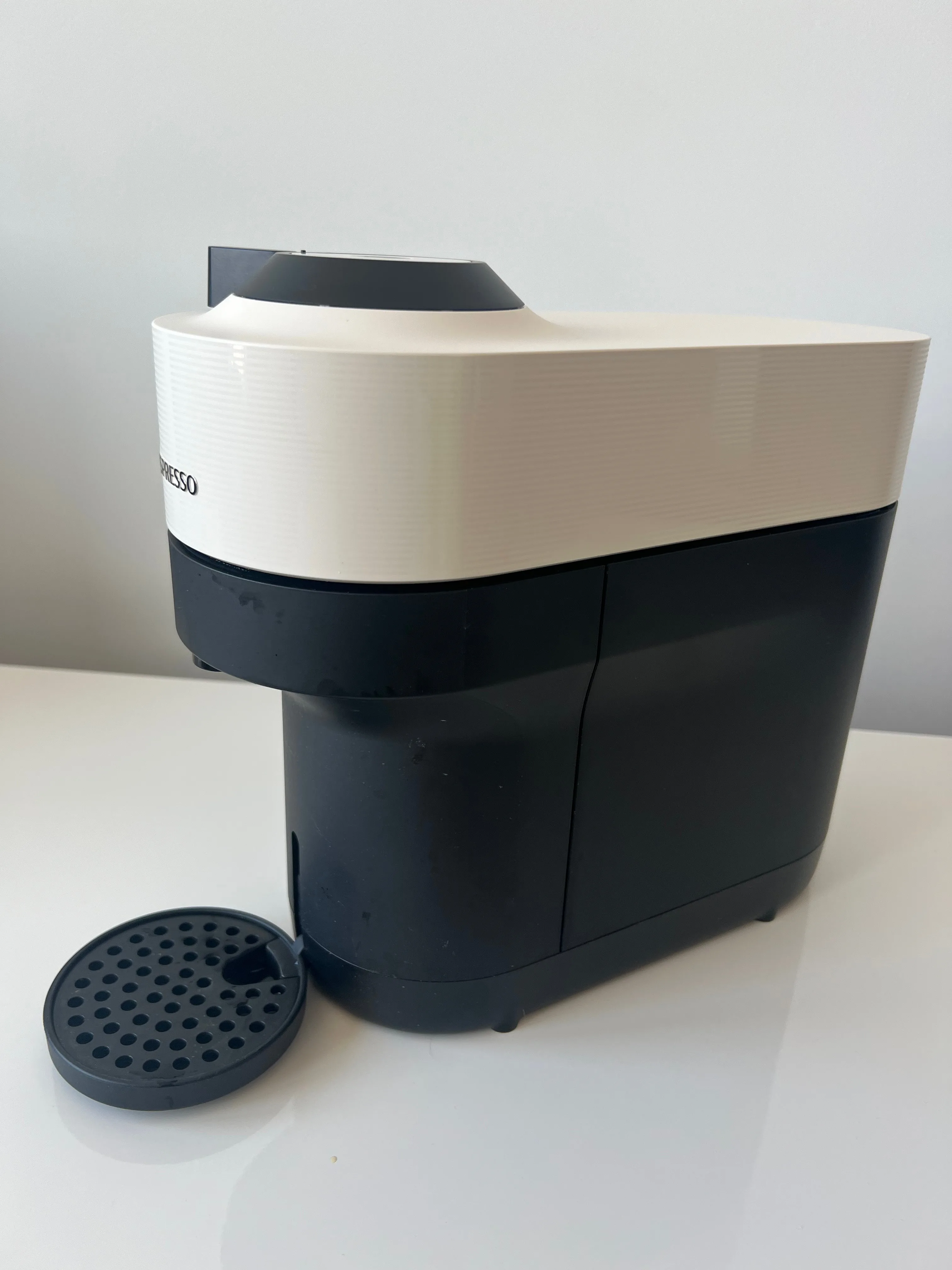 Nespresso VERTUO Pop+ Machine - Great Condition image indicator(5)