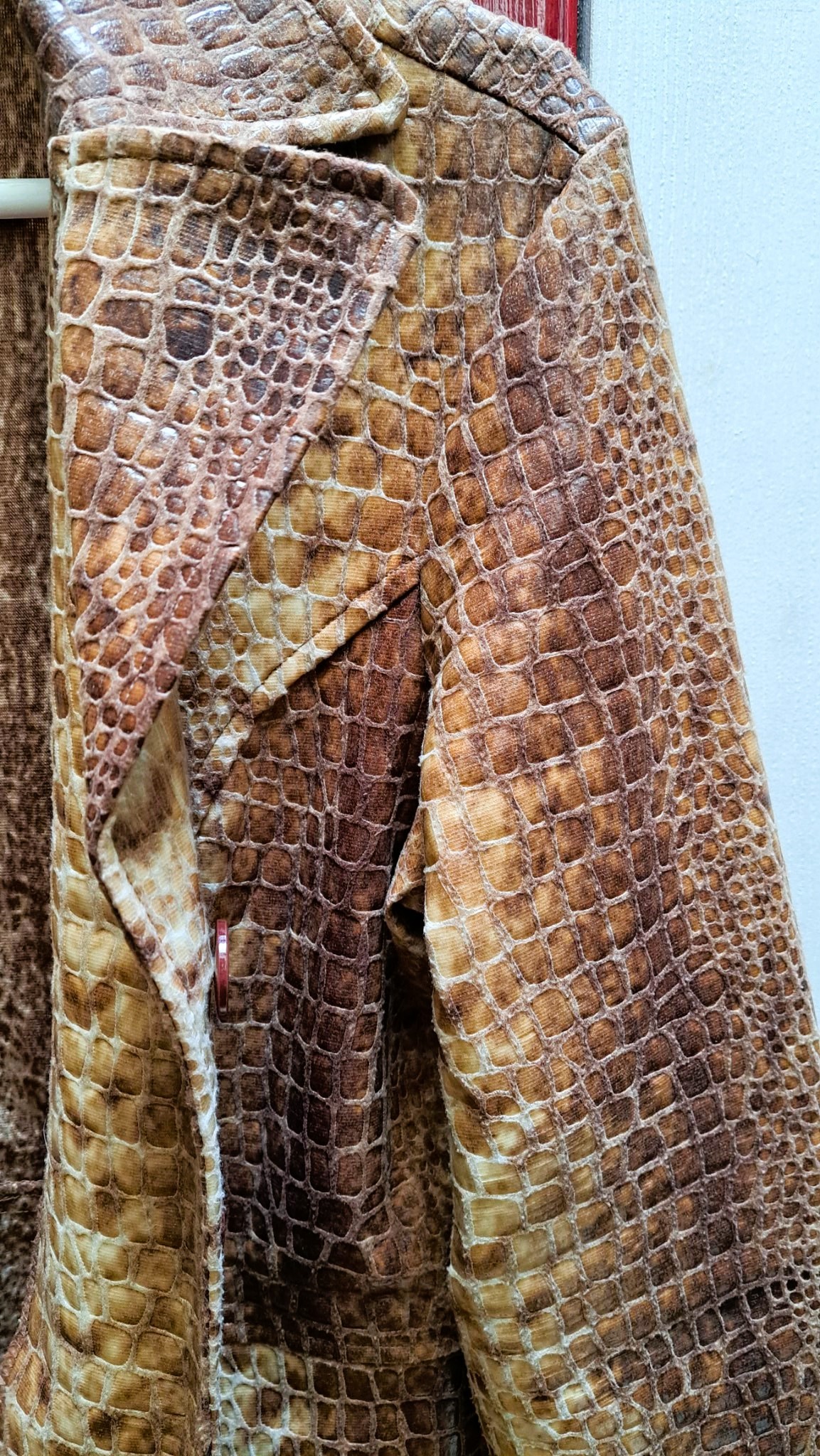 Women's Vintage Crocodile Skin Embossed Texture Long Blazer/Coat - photo 2