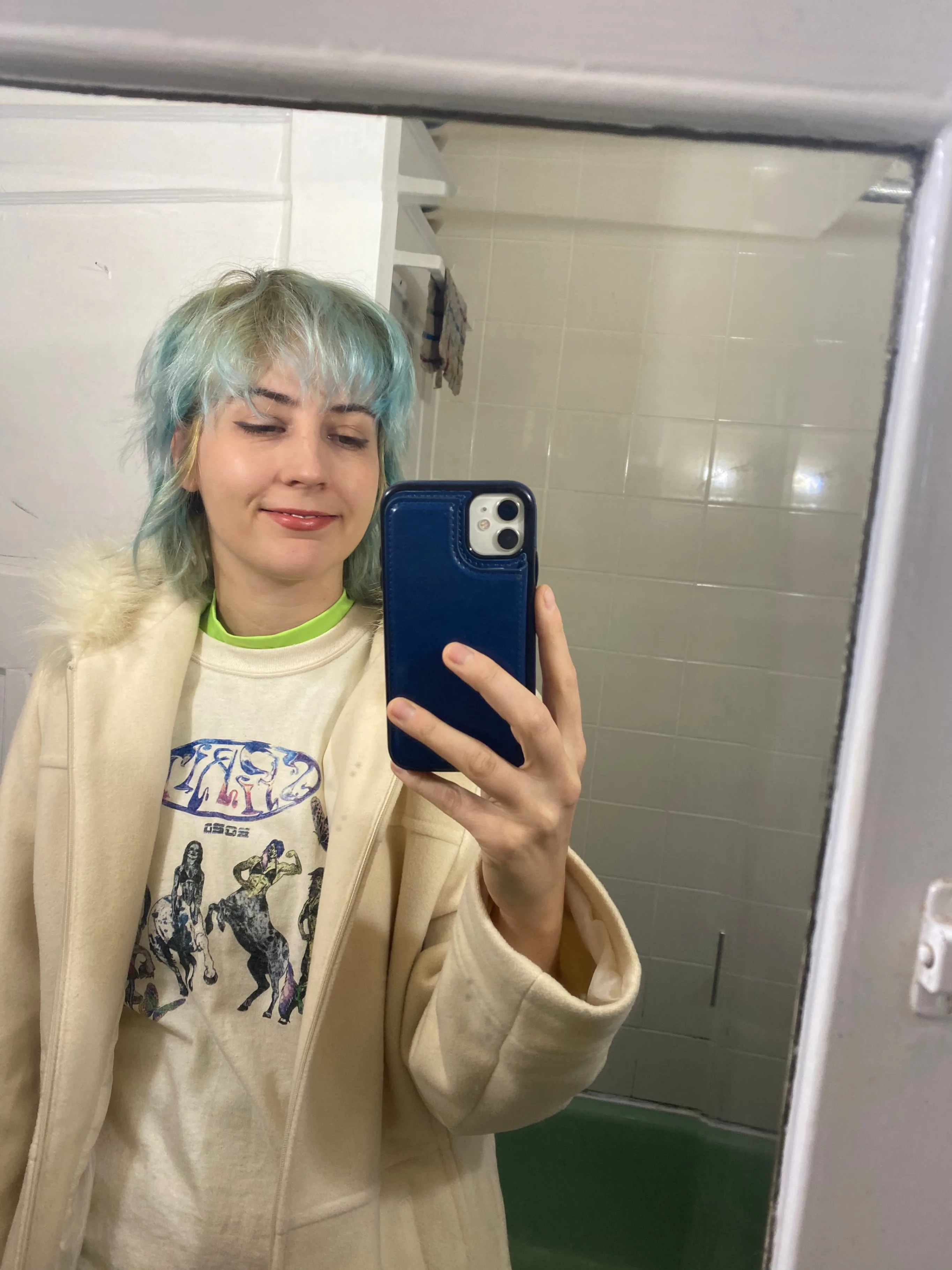 Vintage Fur Trimmed Wool Hooded Jacket image indicator(3)