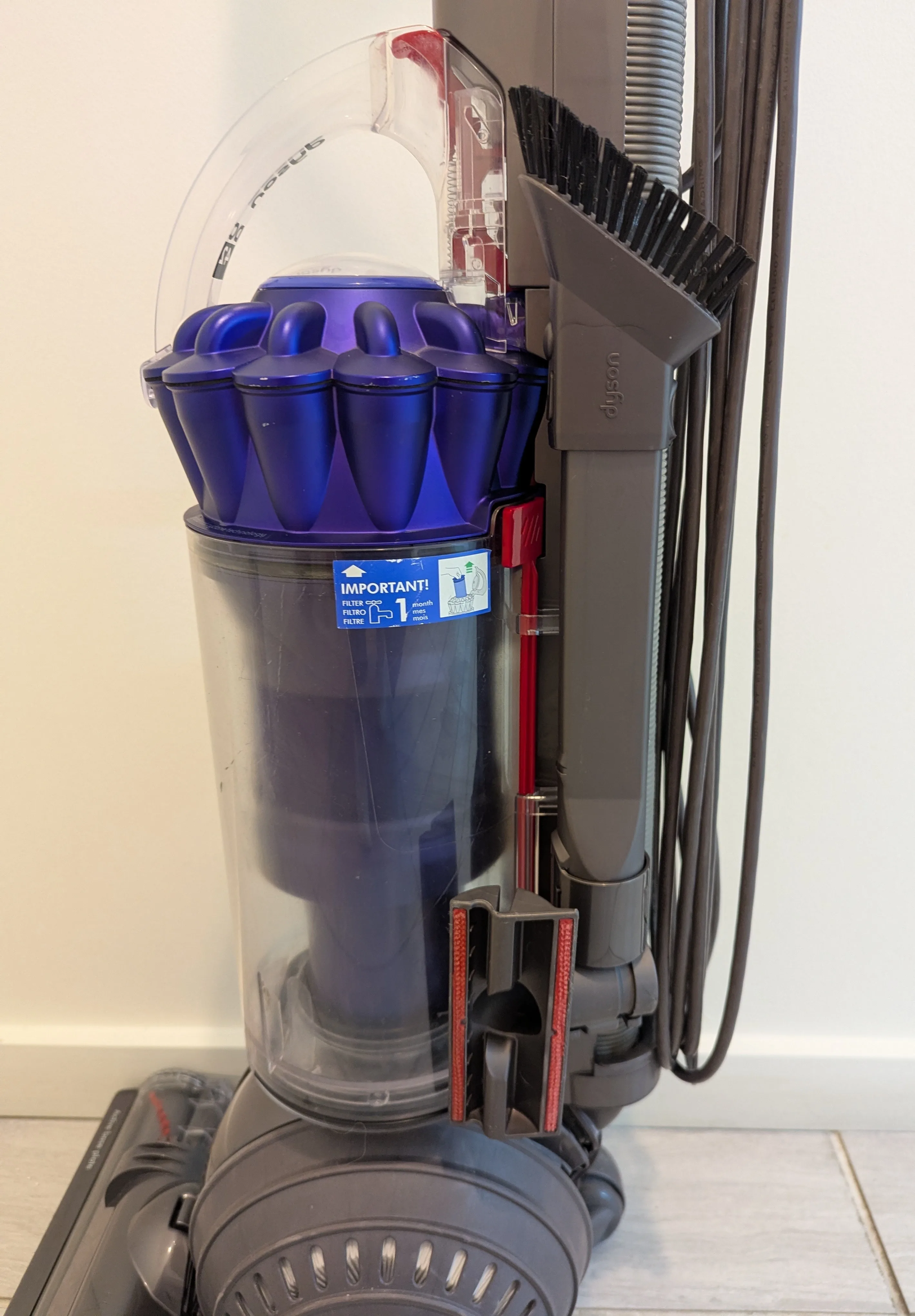 Dyson DC42 Multi-Floor Upright Vacuum – Powerful & Easy to Use! image indicator(6)