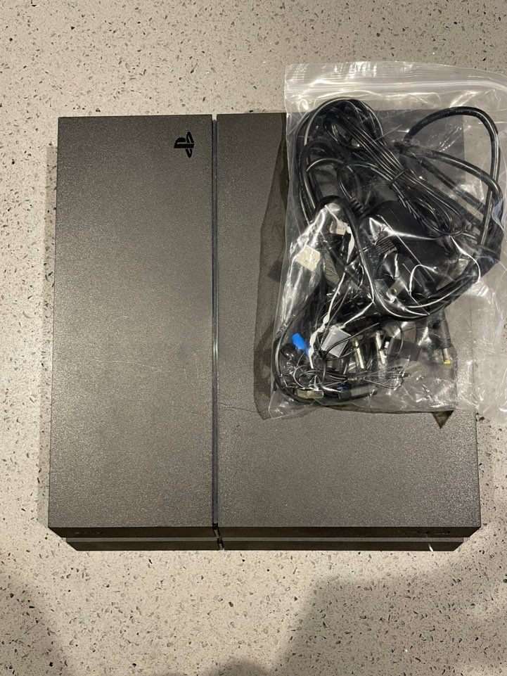 Sony PlayStation 4 PS4 500GB Original Matte Black CUH-1215A