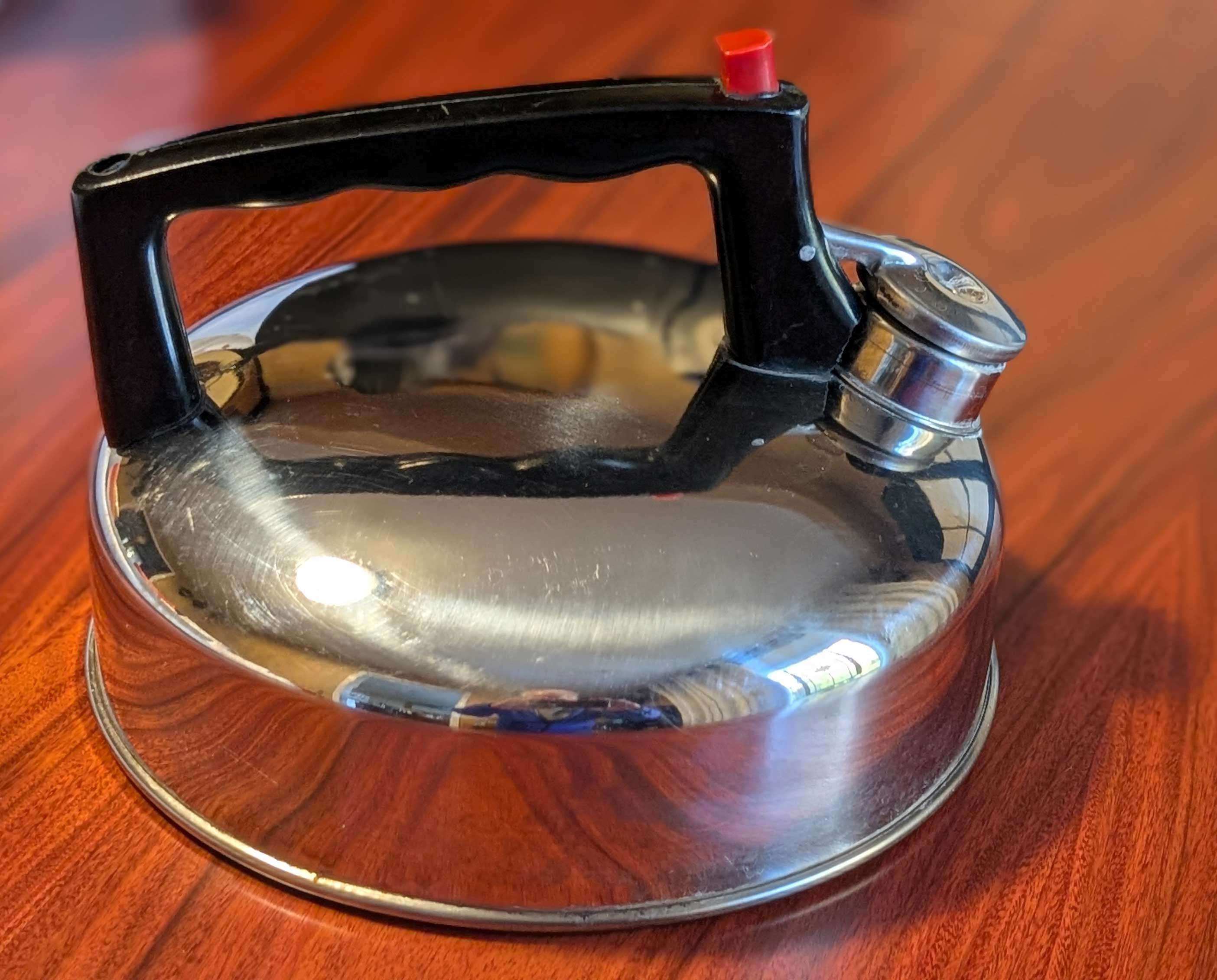 Small Stainless Steel Whistling Kettle - photo 2