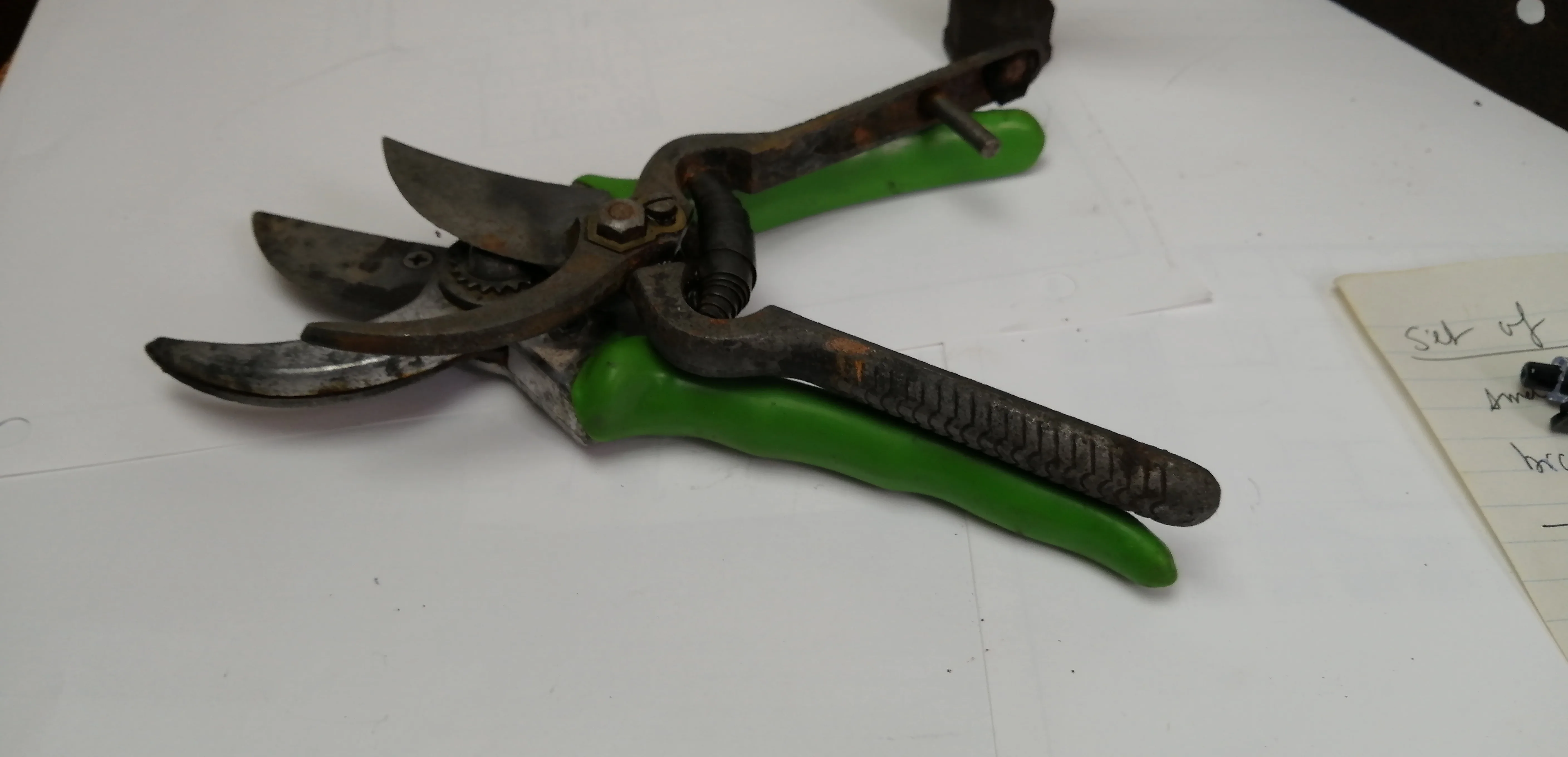 Vintage Garden Farm Lot Garden Sheers Scissors Sprinkler Hinges image indicator(4)