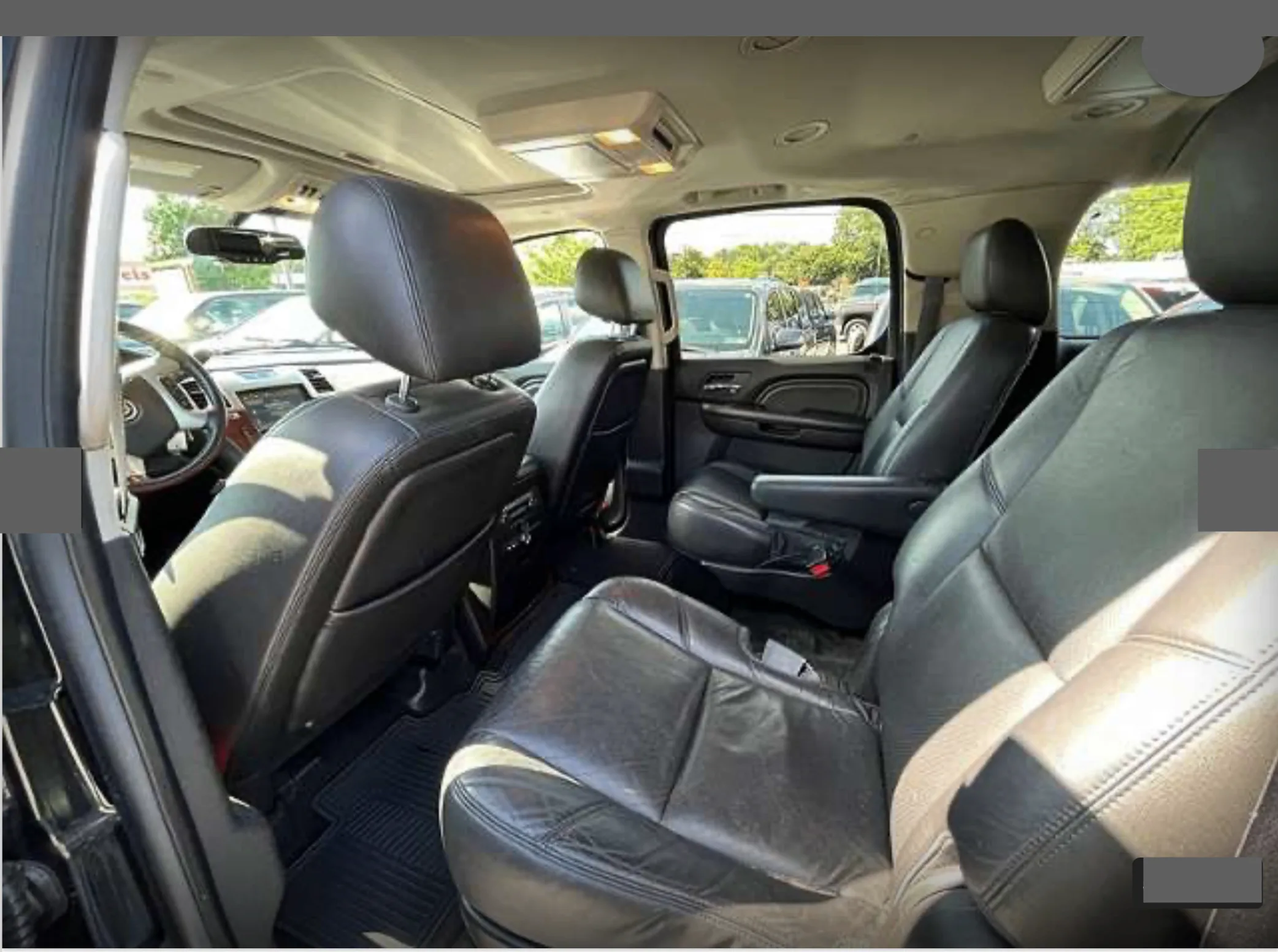 Luxury CADILLAC ESCALADE SUV 22" Rims, Leather NAV Tinted, AWD image indicator(4)