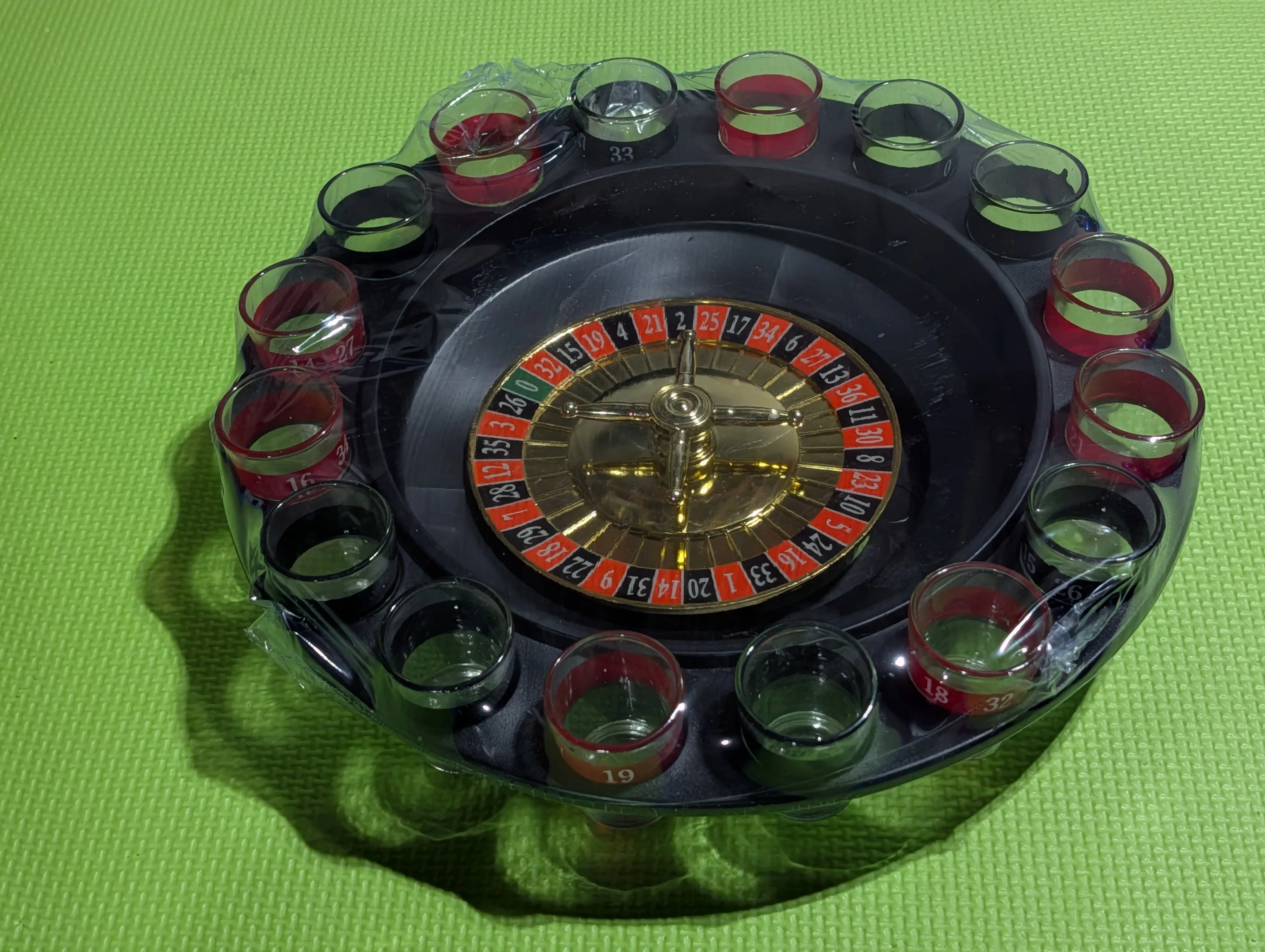 Shot Glass Roulette Game BRAND NEW image indicator(5)
