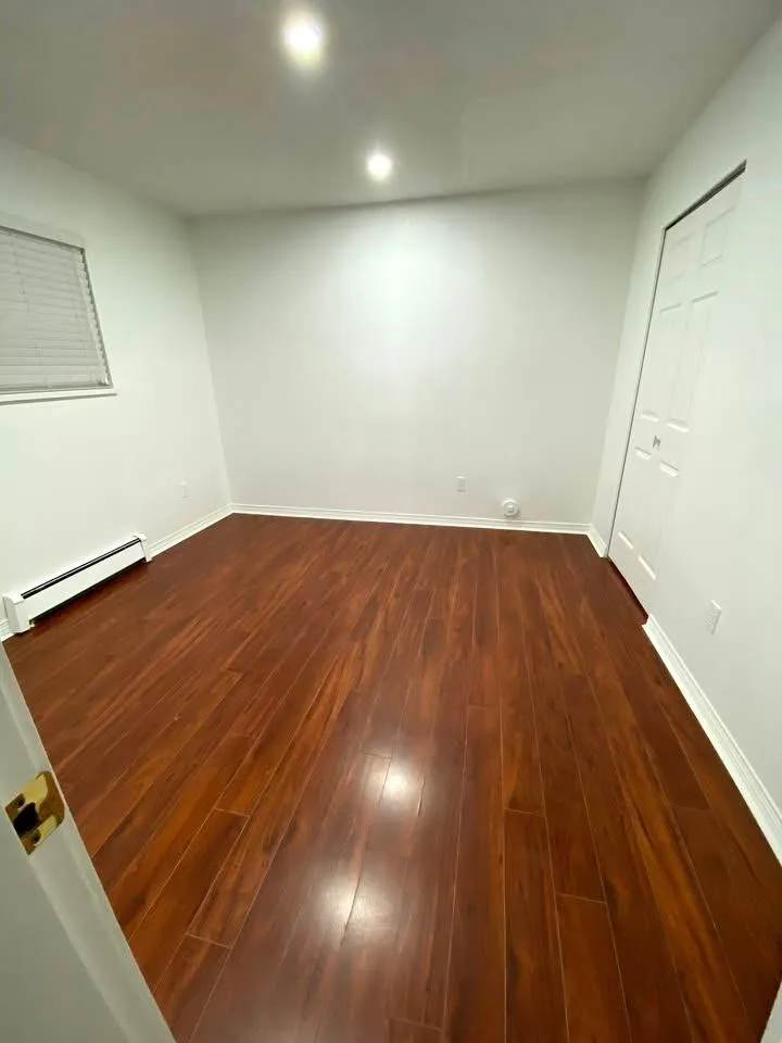 Ground level 2 Bedroom Basement image indicator(3)