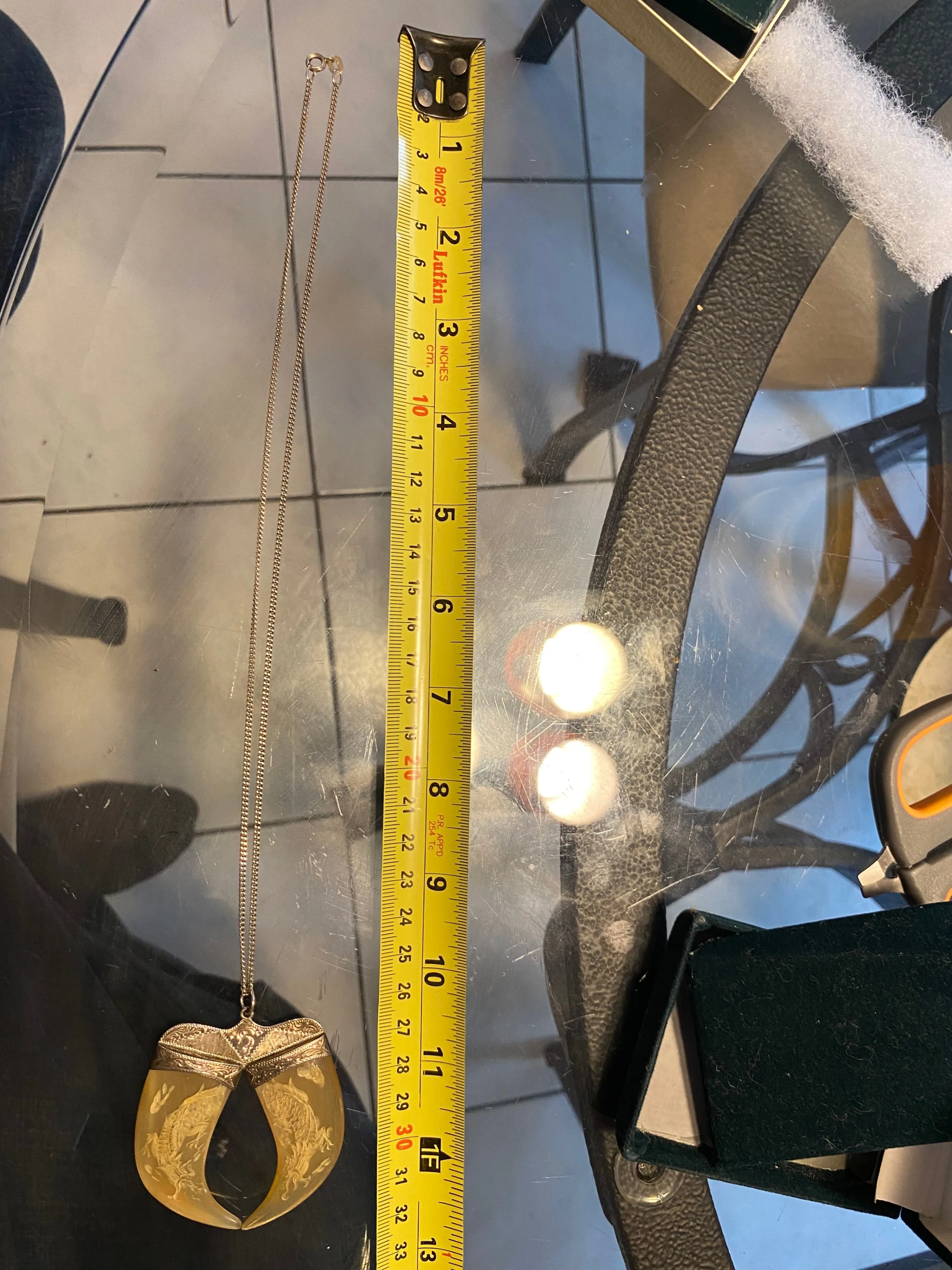 British Vintage Sterling Silver Double Tiger Claw Necklace image indicator(5)