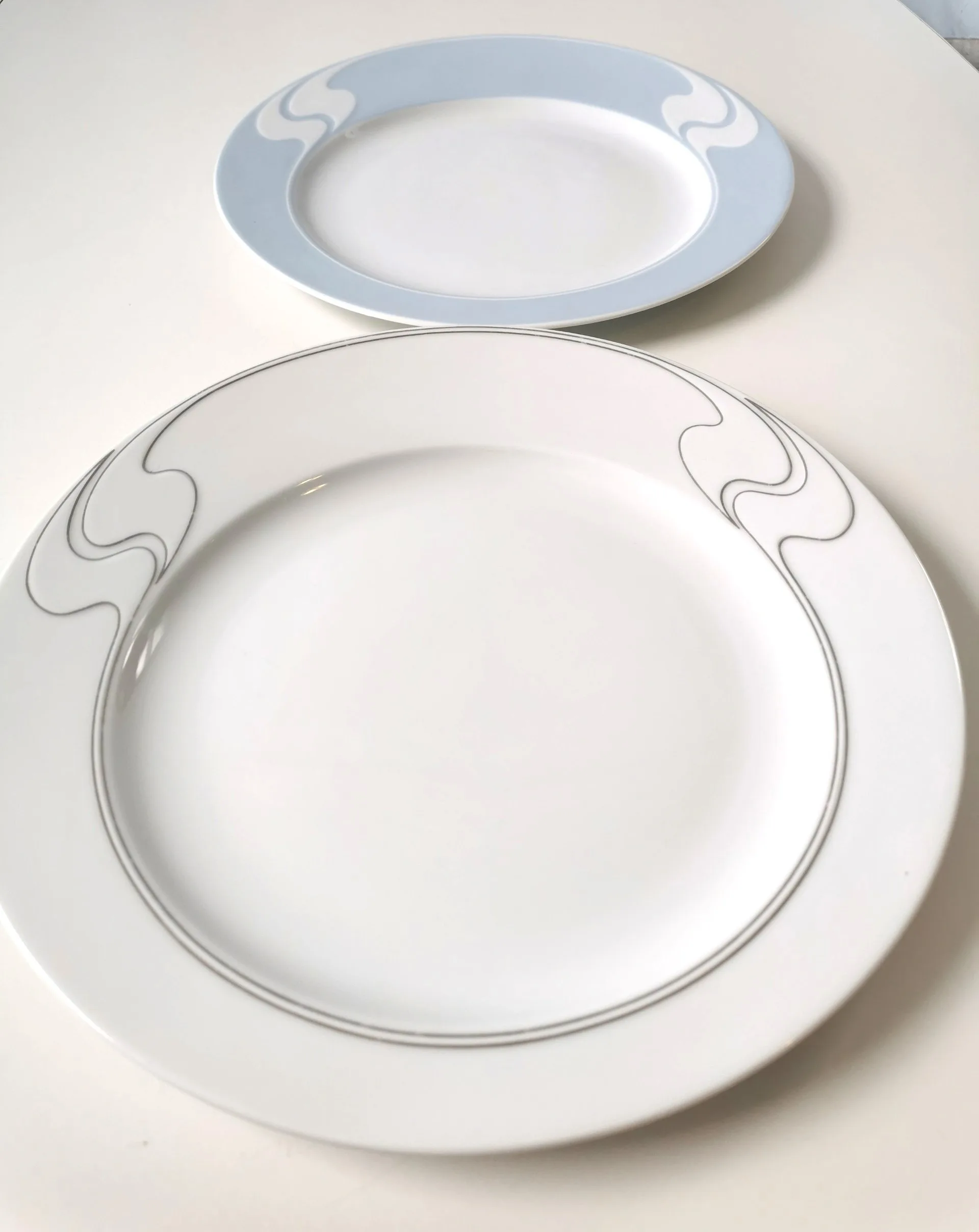 60s Rosenthal Asimmetria Plates Tapio Wirkkala Blue White image indicator(2)