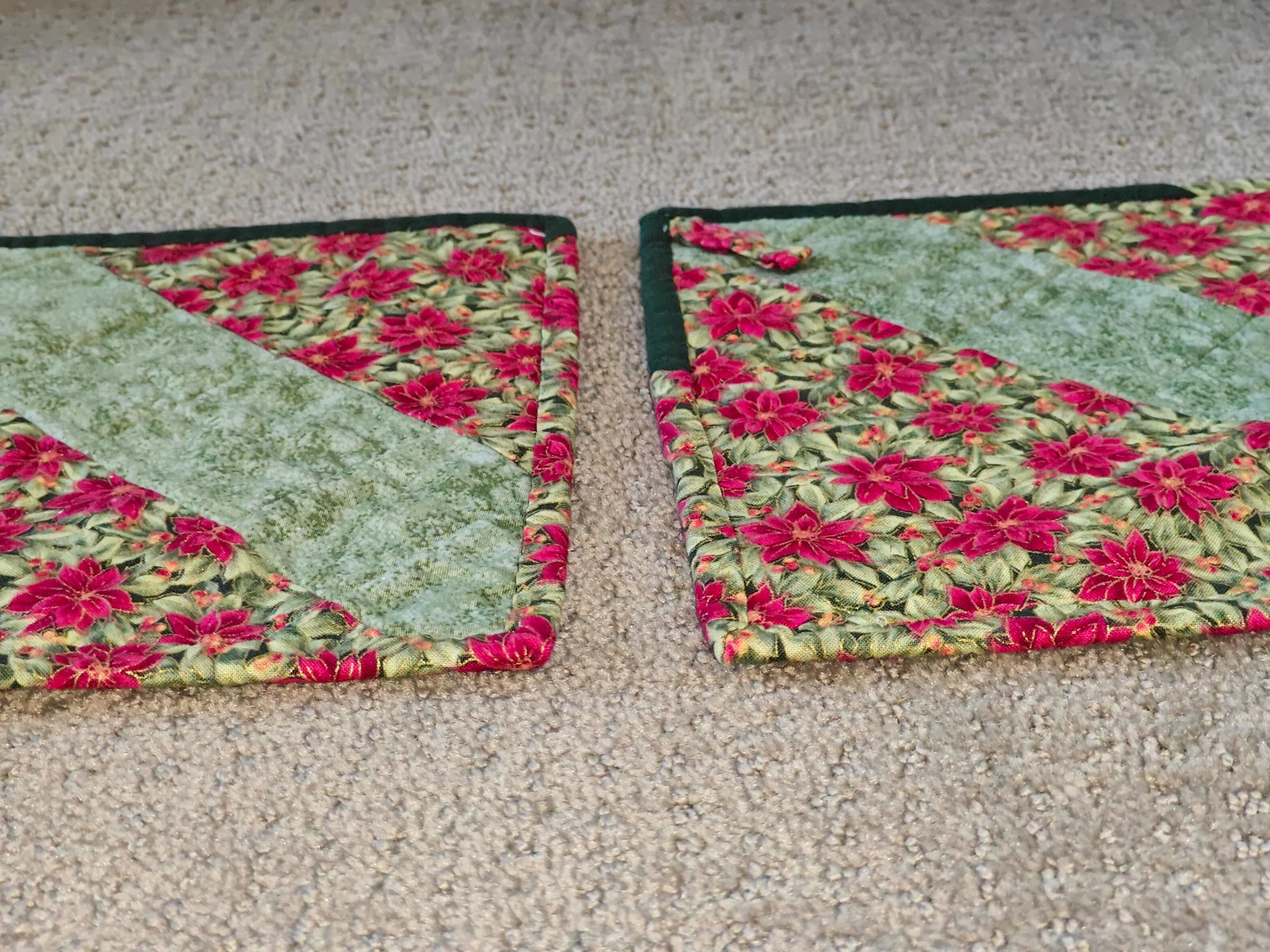 Fabric Placemats Coasters - Christmas Decoration Floral Set of 2 image indicator(7)