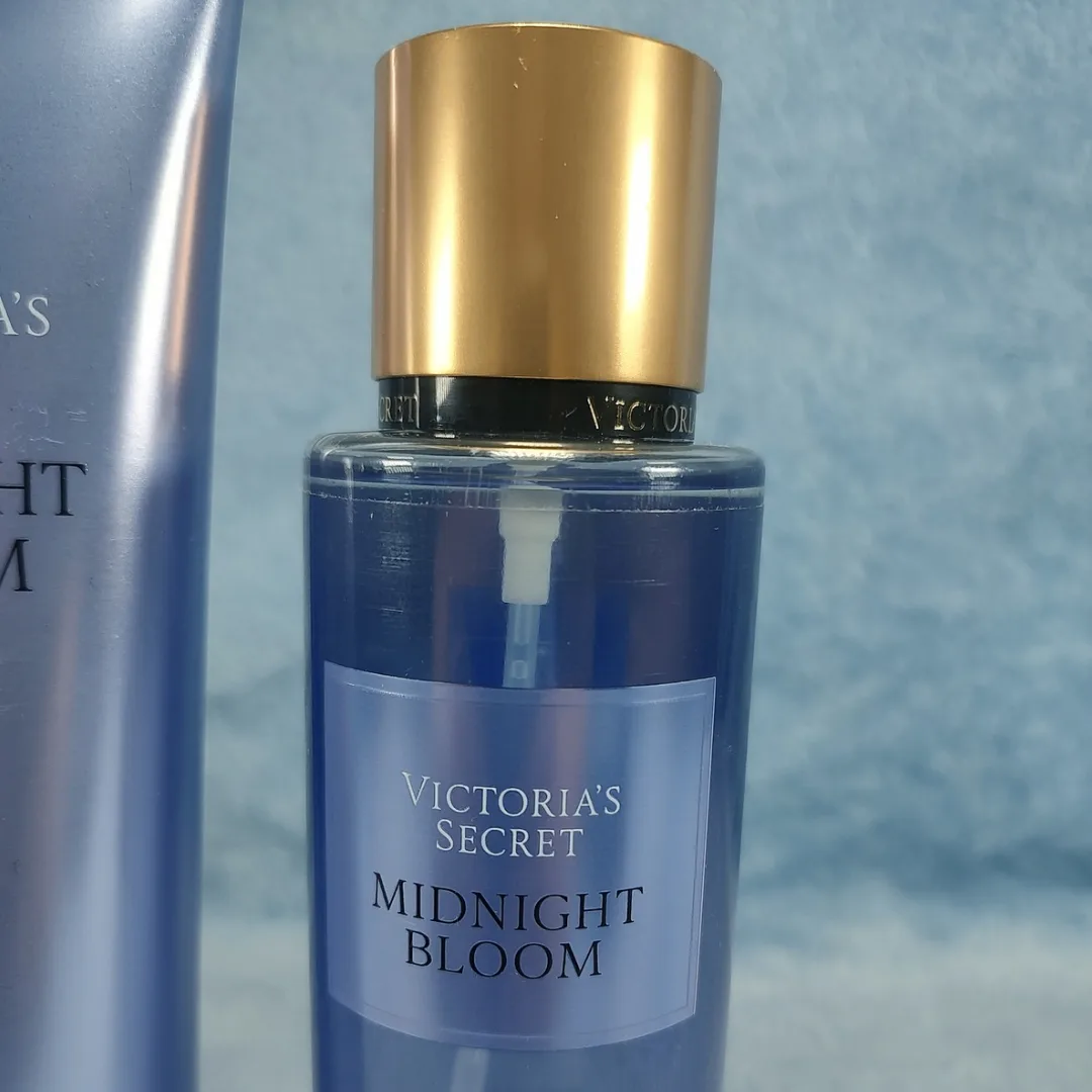 Victoria's Secret Midnight Bloom Set. image indicator(4)