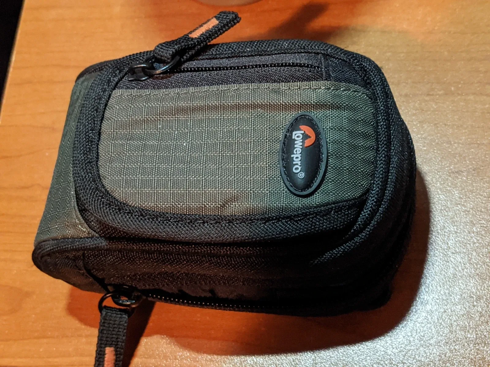 Fujiflm FinePix AV130 12.0MP Digital Camera Silver w/CAS3 image indicator(7)