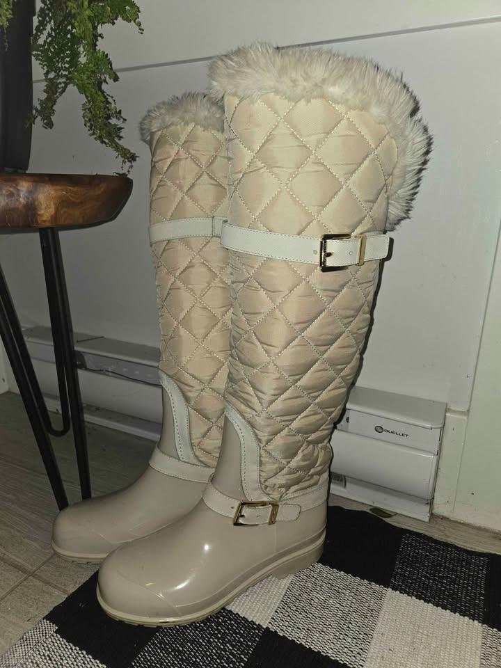 Michael Kors womens snow boots size 6