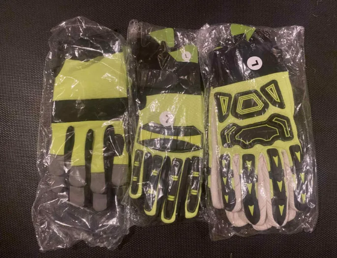 BULK Construction Work Gloves – Heavy & Light Duty - New - $20 image indicator(2)