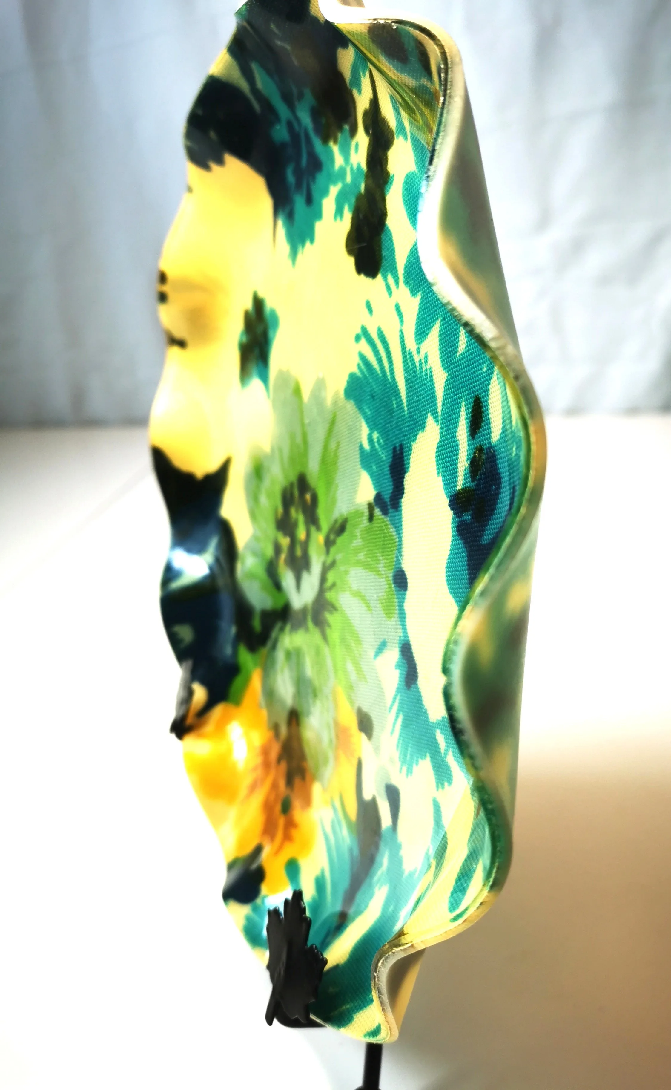 Plate 1960s Floral Fabric & Resin Tray includes Plate Stand image indicator(4)