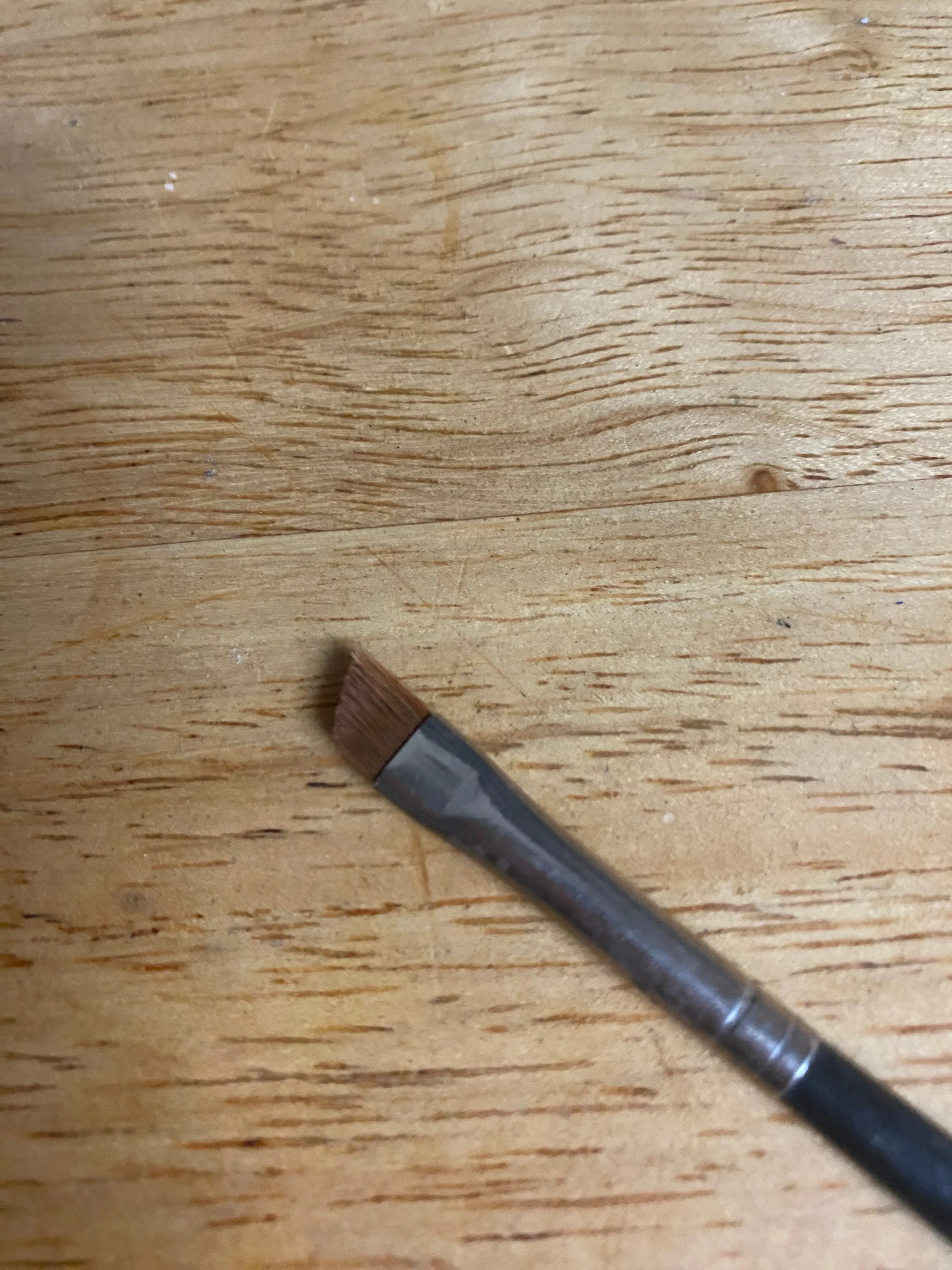 MAC 266SH SYNTHETIC Small Angle Brush image indicator(2)