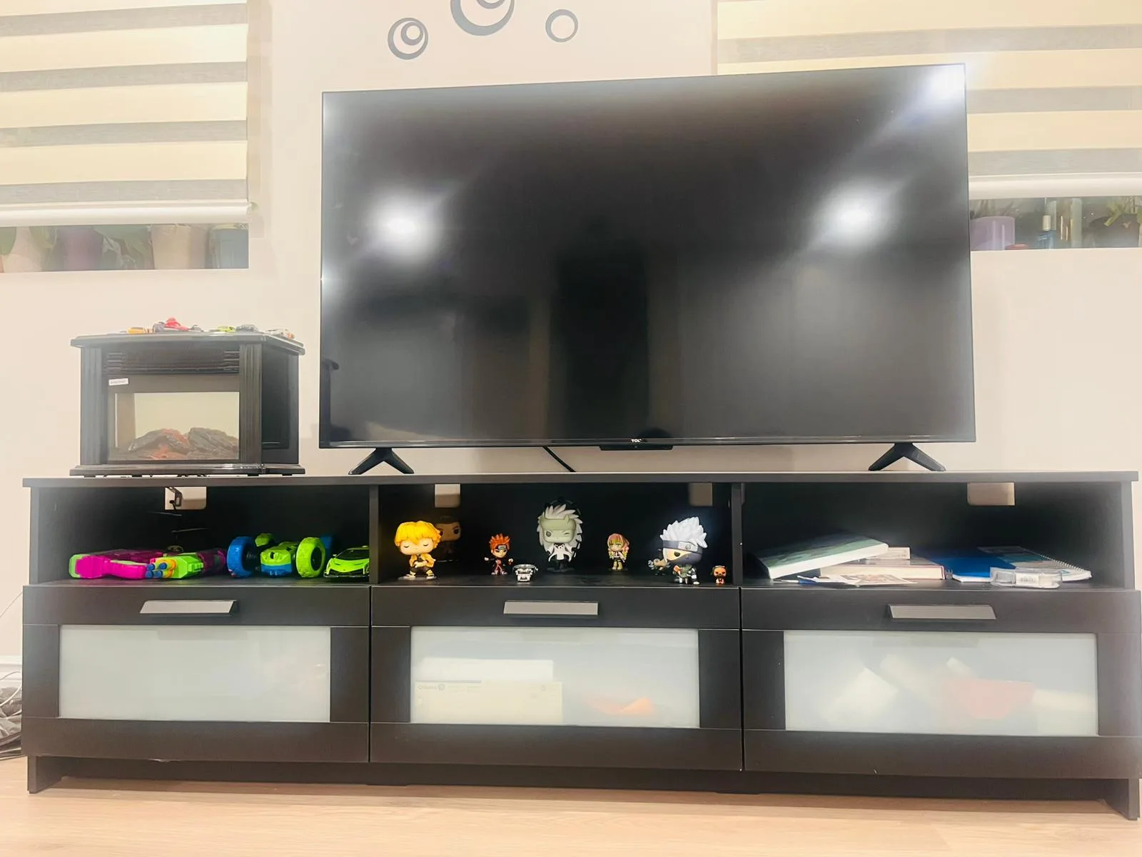 Modern Black TV Stand / Entertainment Unit – Great Condition
