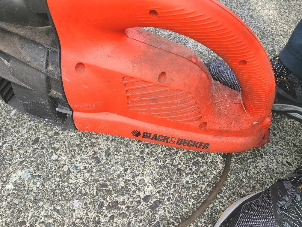 Black&Decker electric leaf blower image indicator(3)