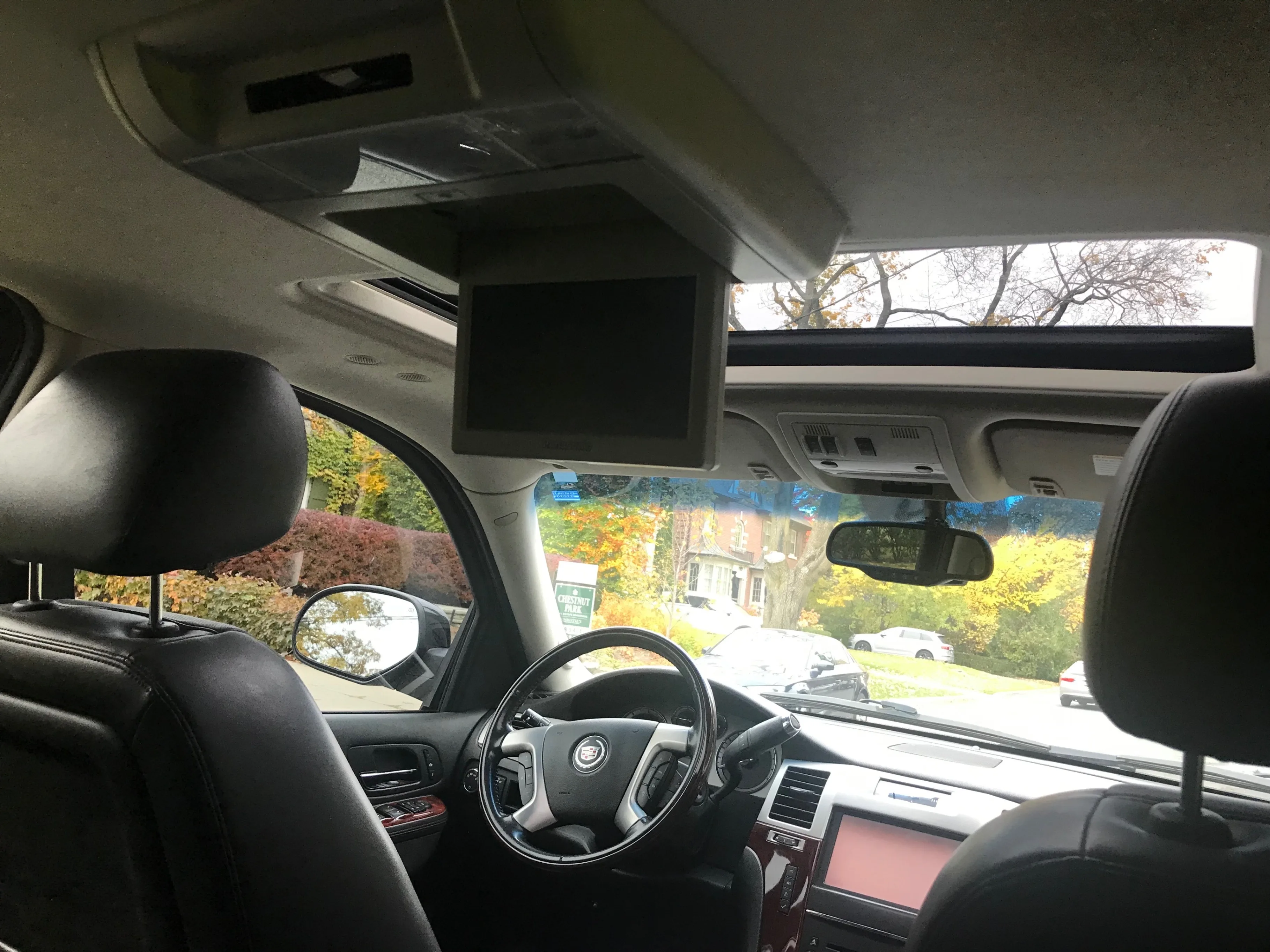 Luxury CADILLAC ESCALADE SUV 22" Rims, Leather NAV Tinted, AWD image indicator(6)