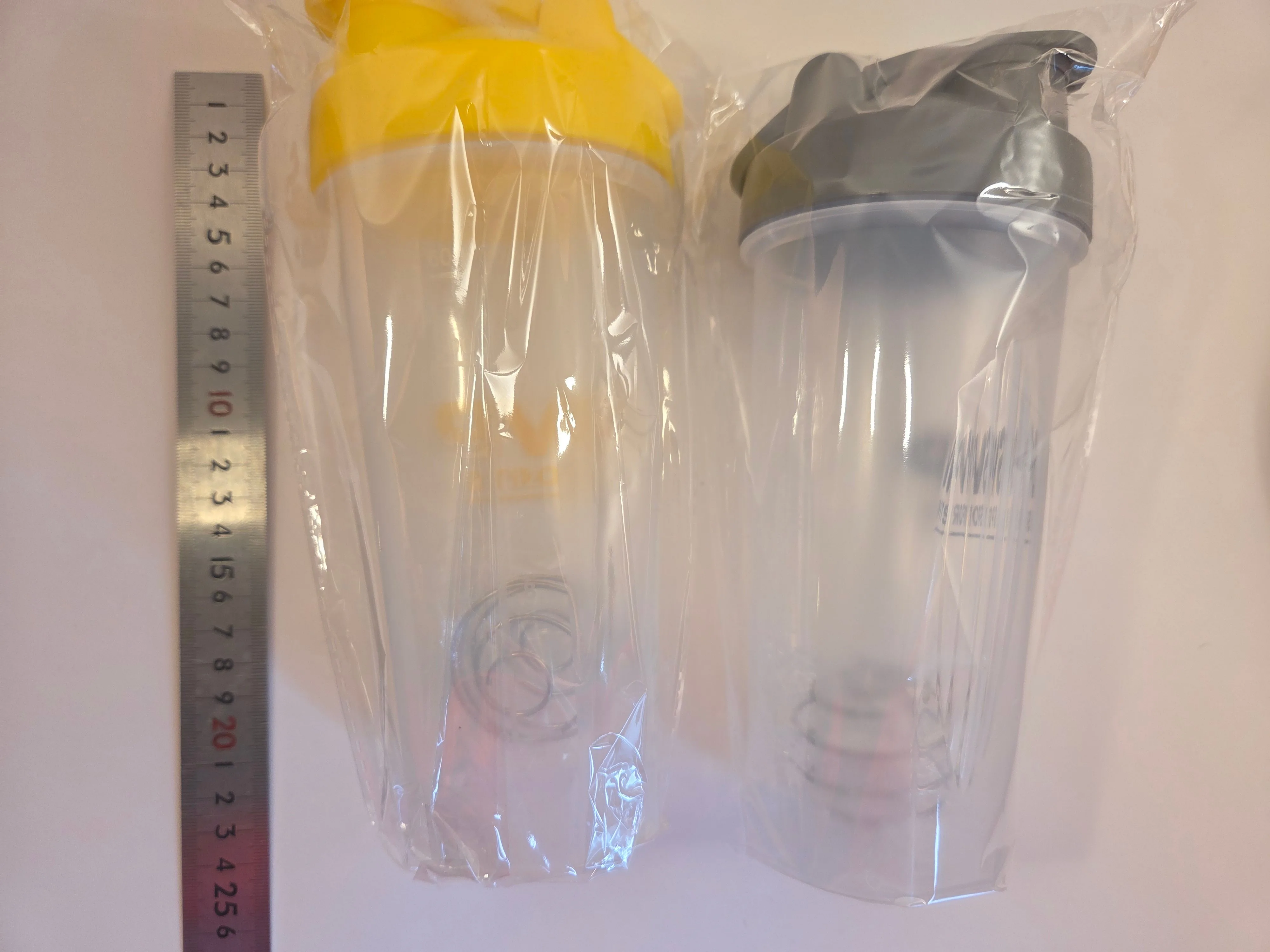 SVP Sports Protein Shaker Bottles 700 ml – New, Set of 3 image indicator(5)