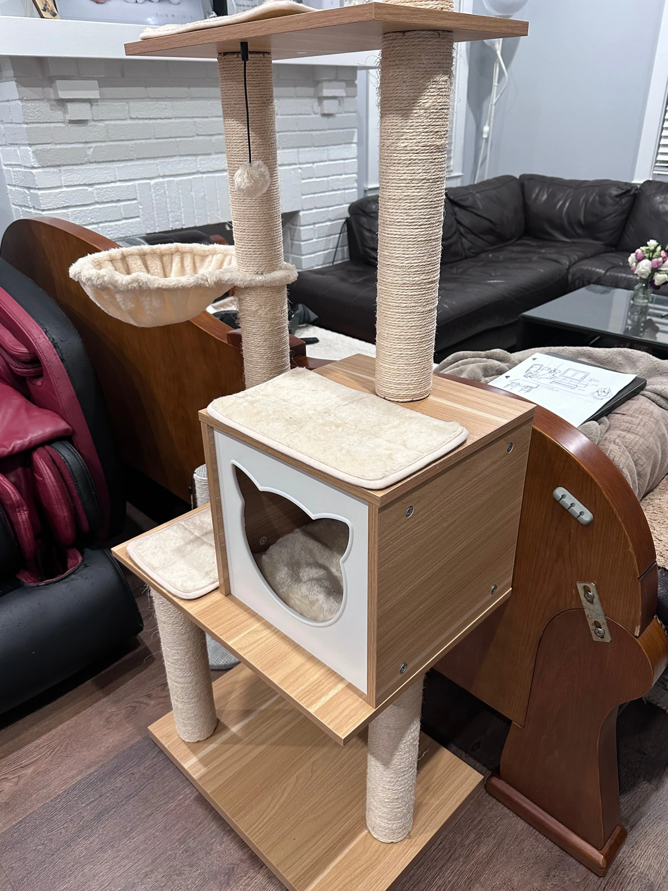 Cat Tower image indicator(3)
