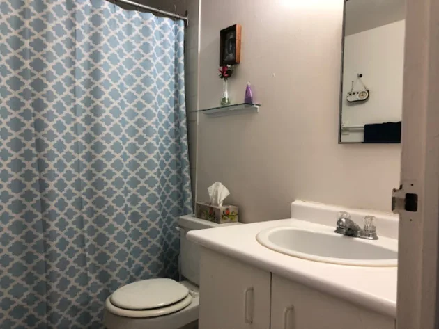 Private, peaceful room for Mature Student or Faculty image indicator(4)