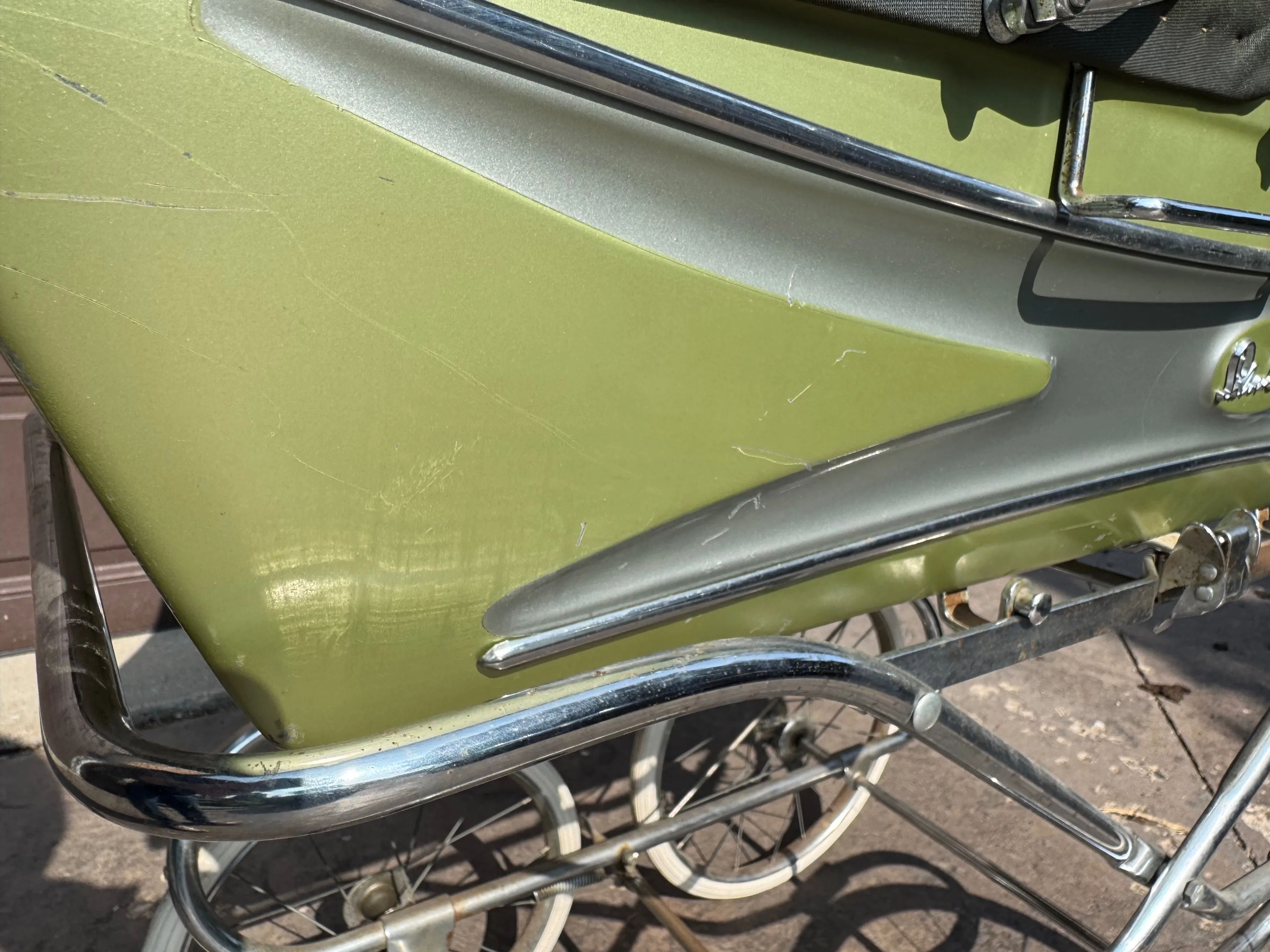 Silver Cross Pram - Great Condition including the Hood. image indicator(4)