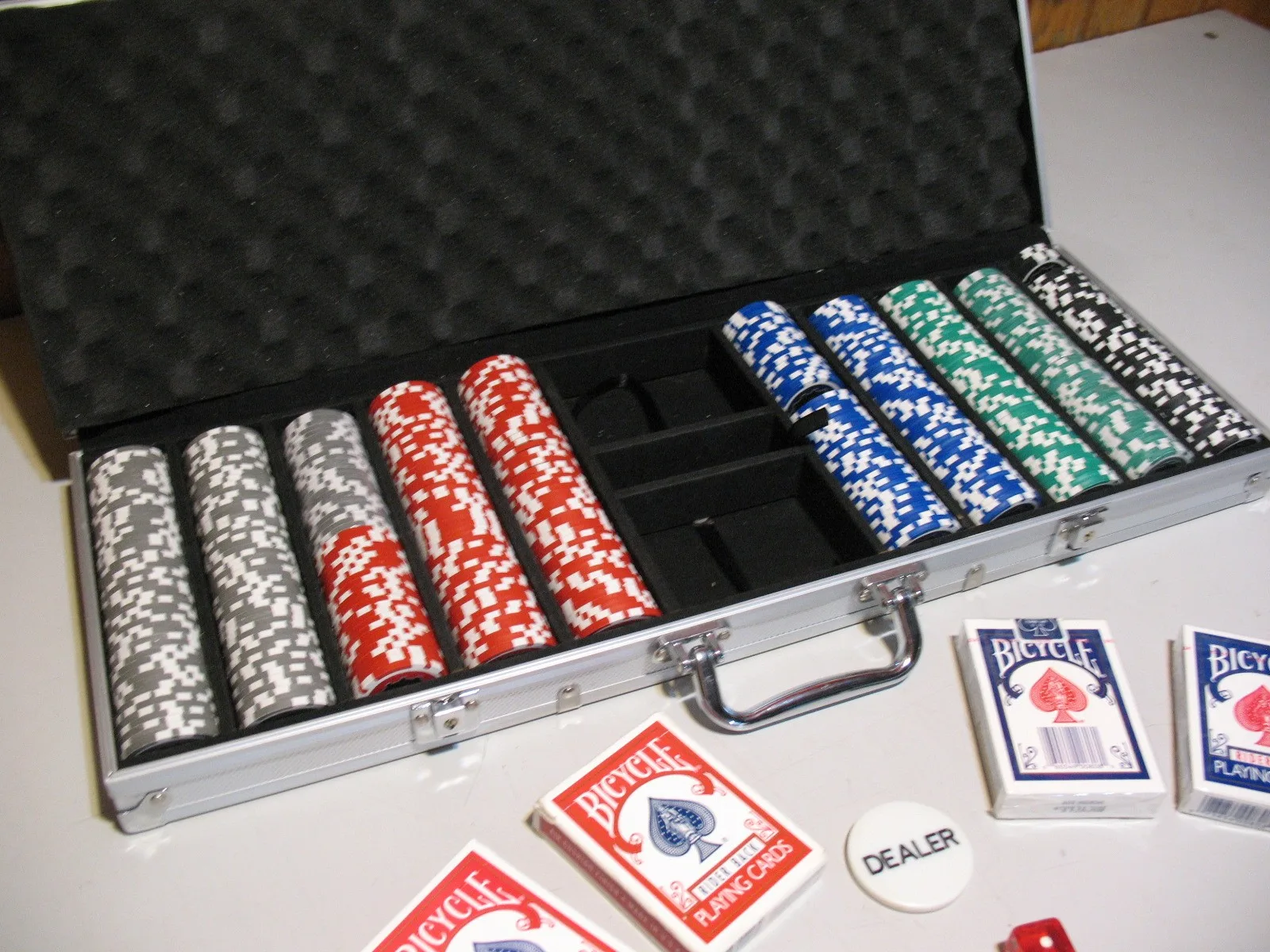 500 Piece Professional Poker Set, BRAND NEW image indicator(4)