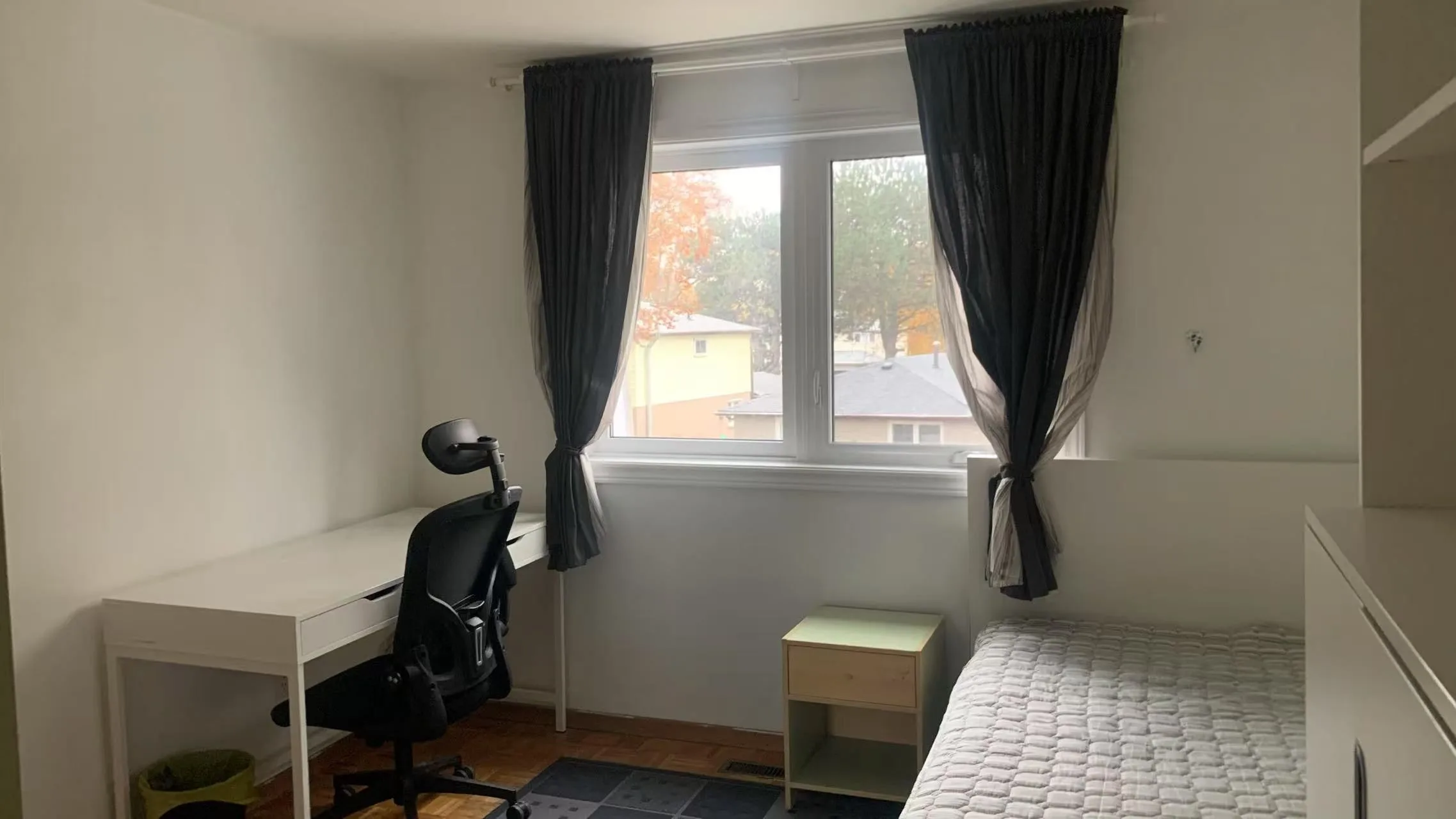Single Room for Rent – Available December 1. image indicator(4)