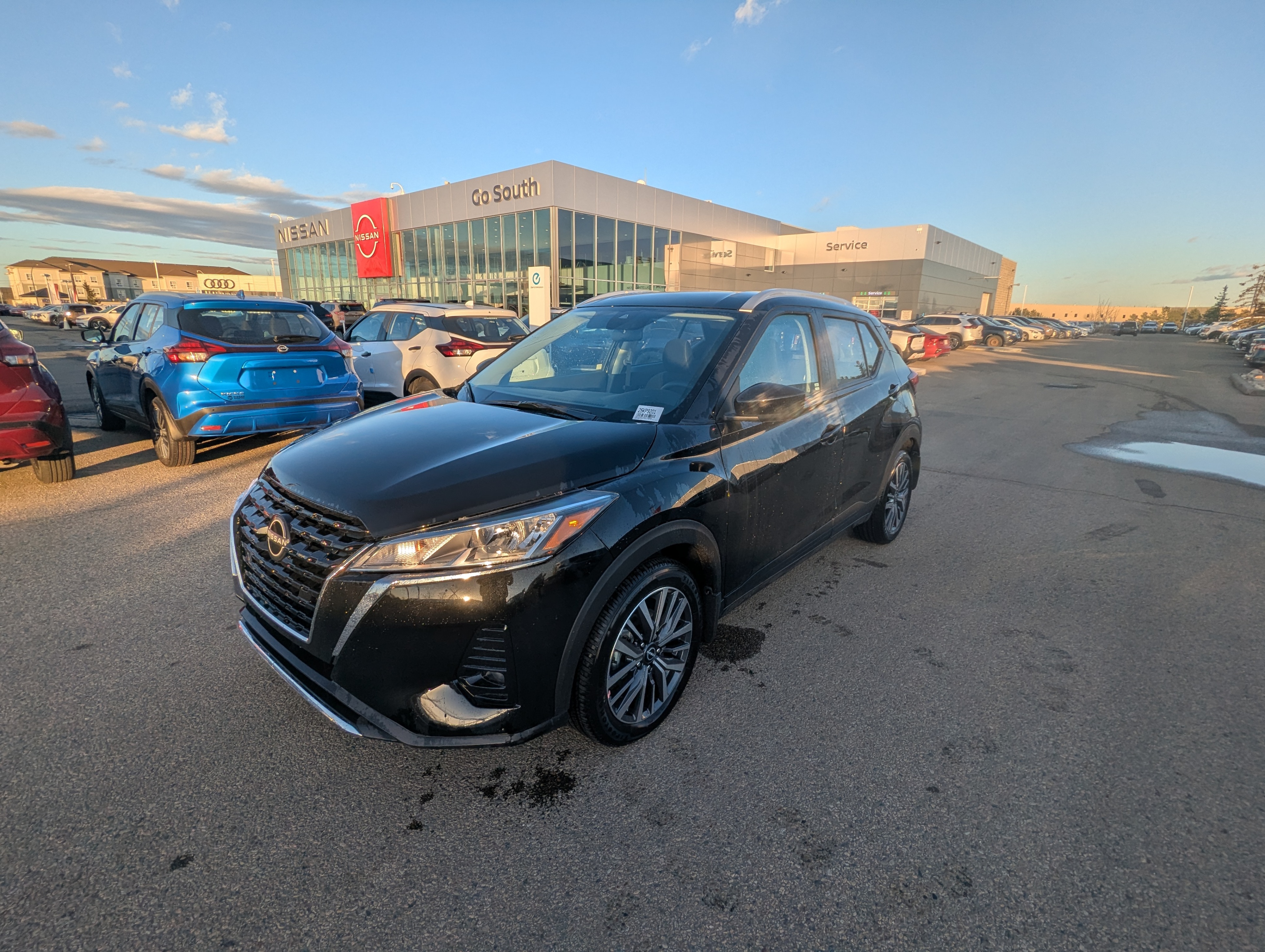 2025 Nissan Kicks Play SV