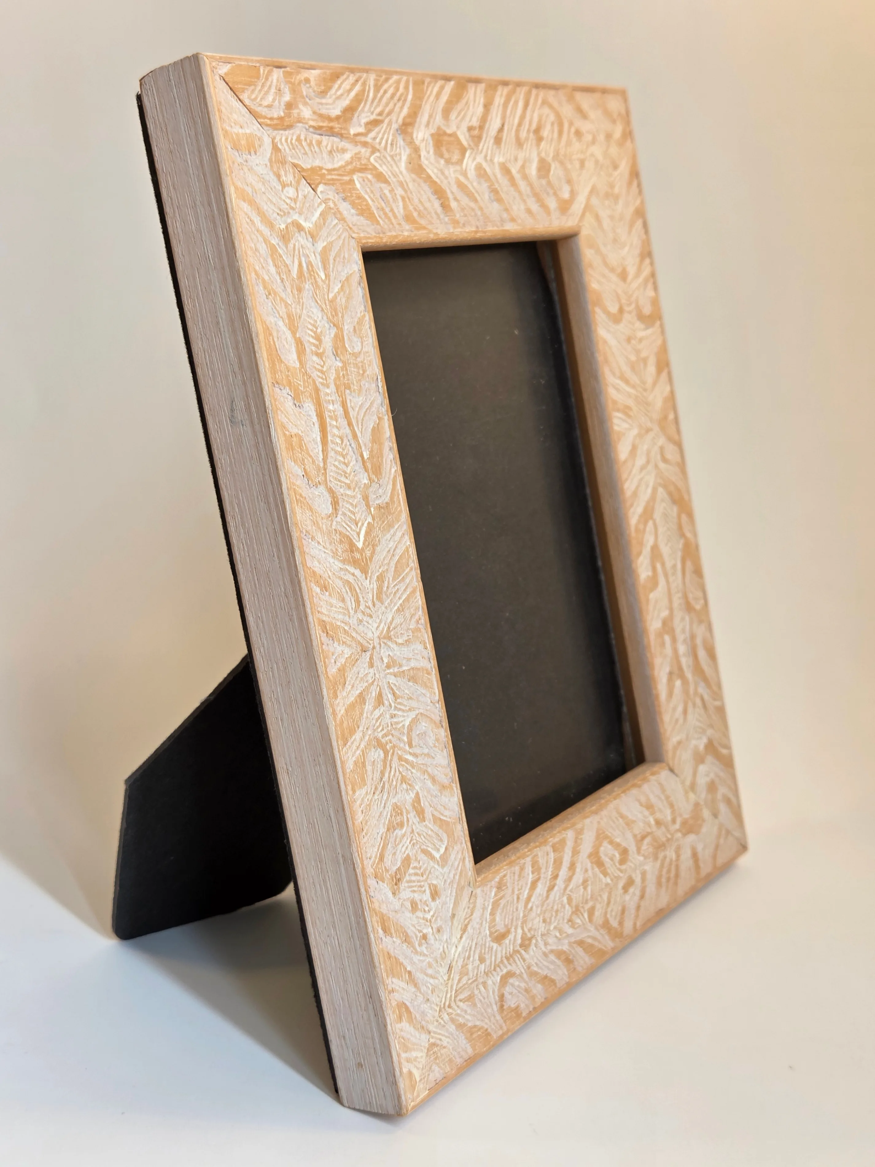 Carved Wood Photo Frame 5×7 – Made in Canada
