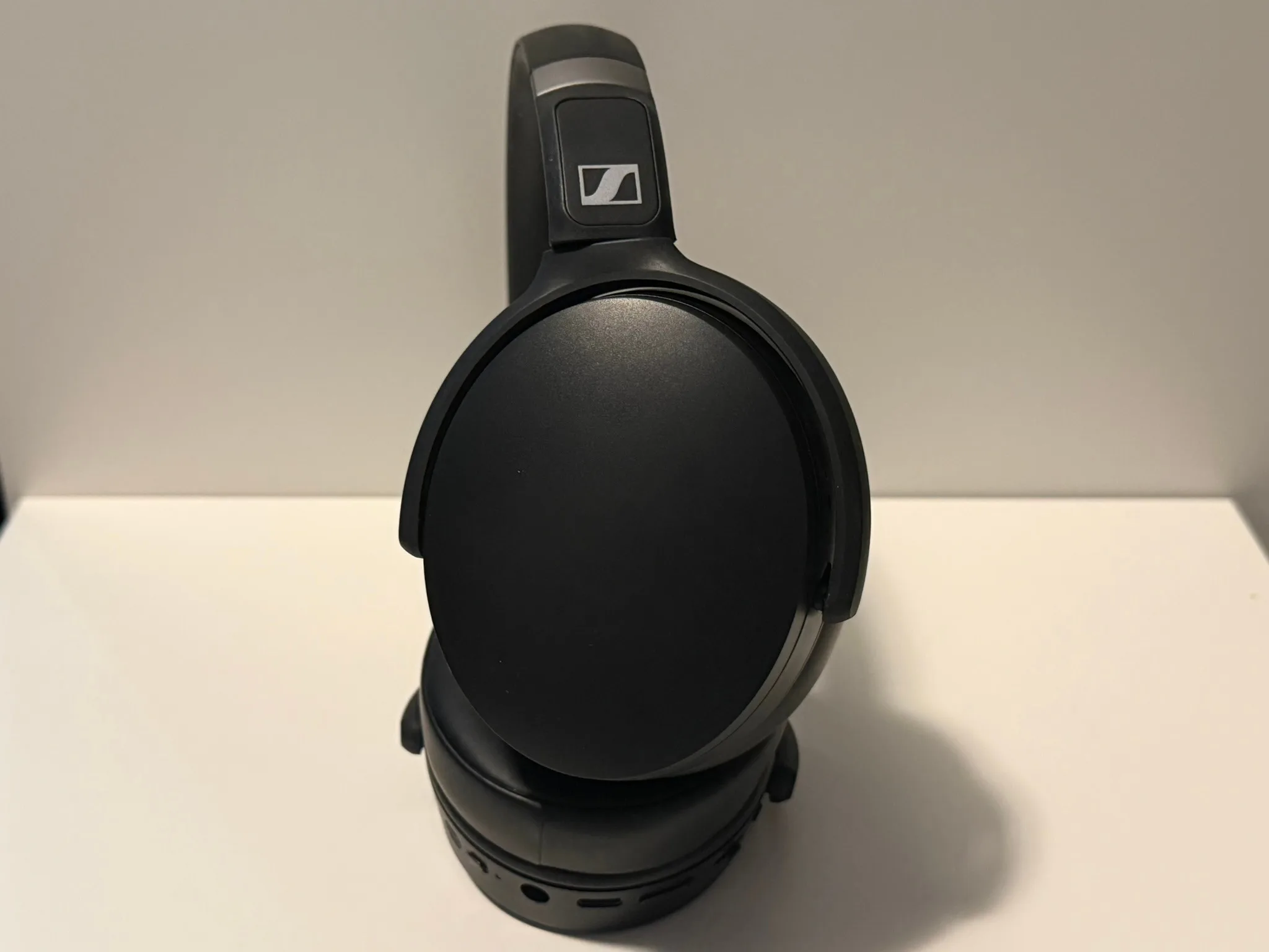 Sennheiser HD 450BT Wireless Headphones image indicator(3)