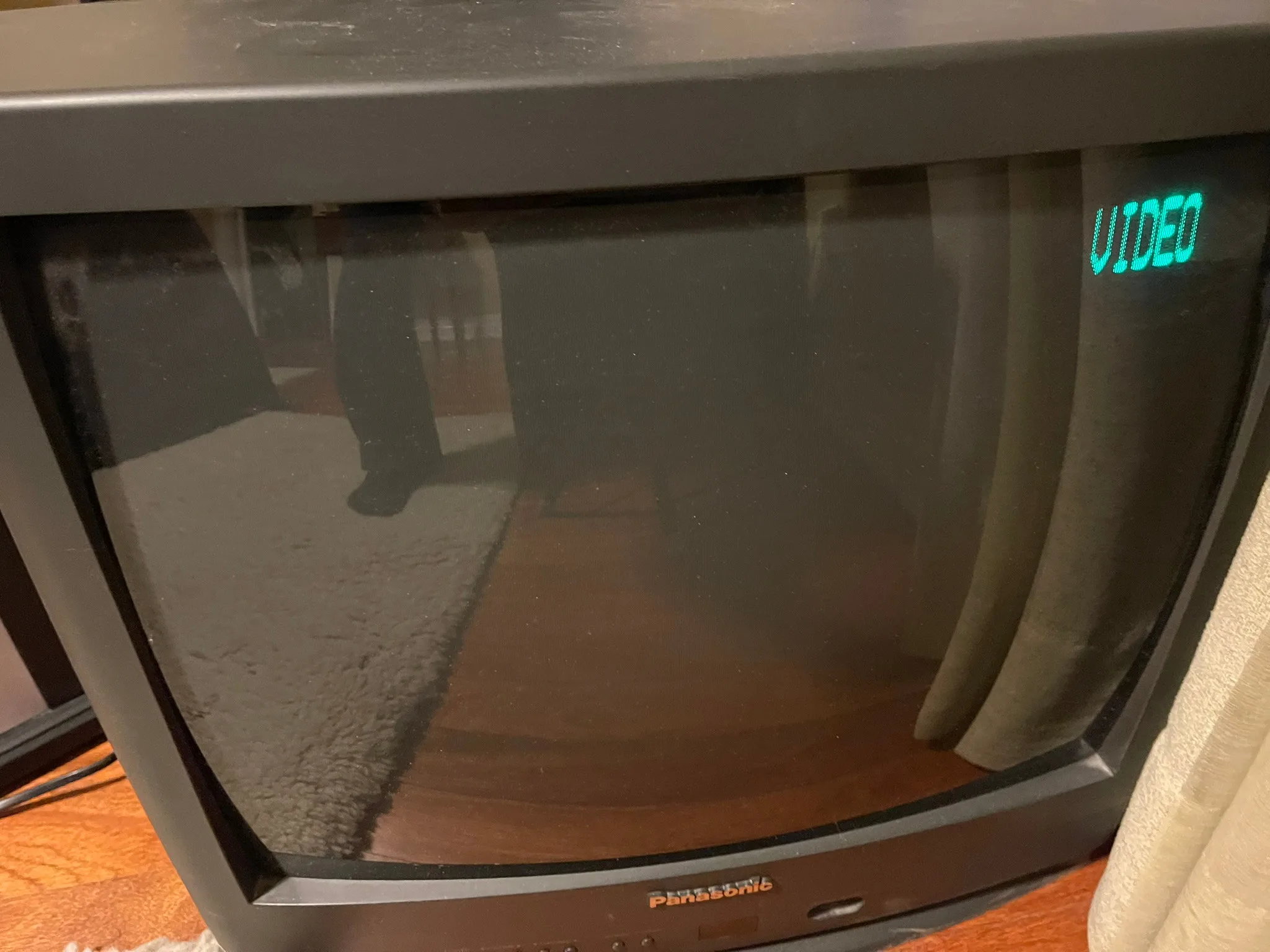 Panasonic CT-20R15CW Colour CRT TV image indicator(2)