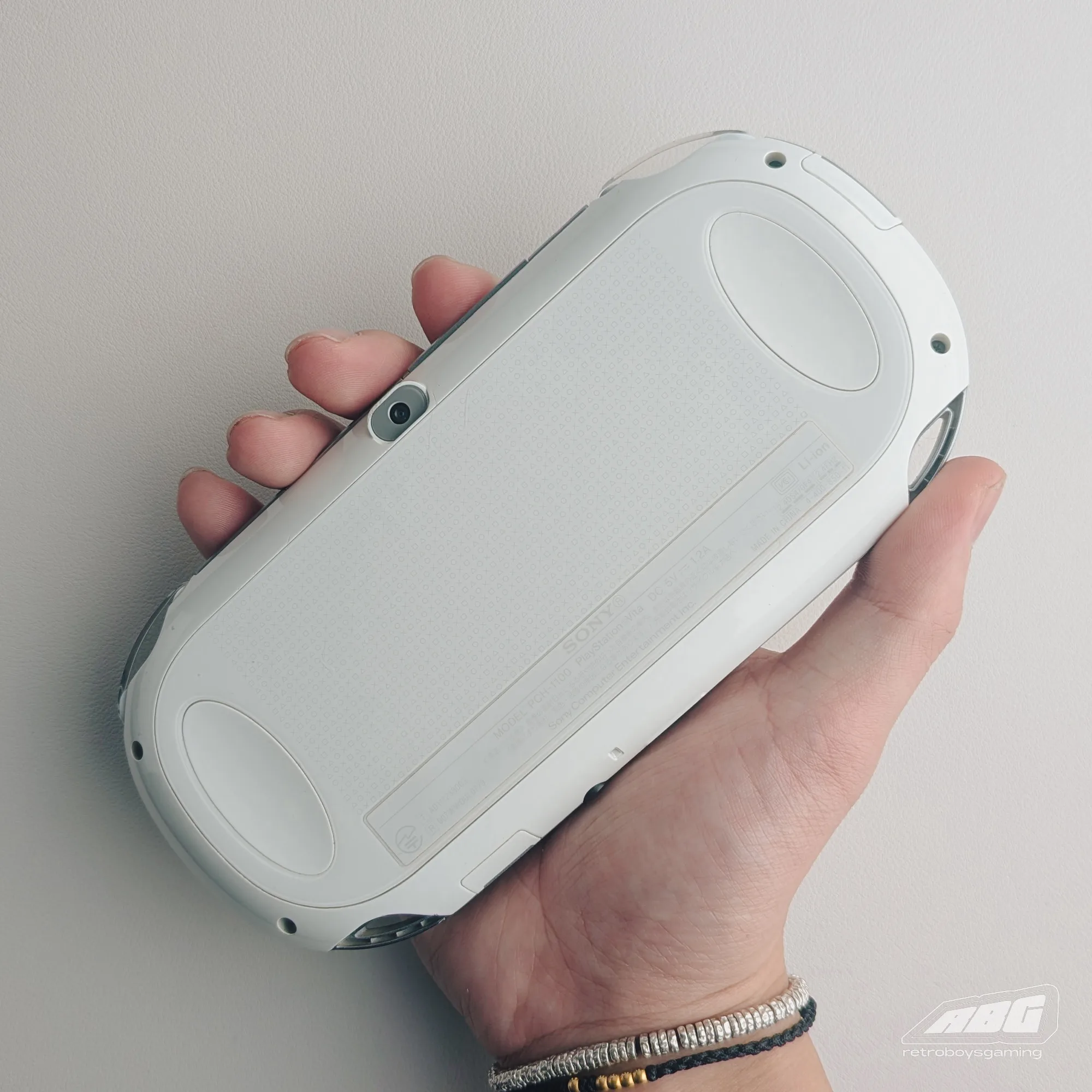 Sony PSVita 1000 (White, Modded) image indicator(5)