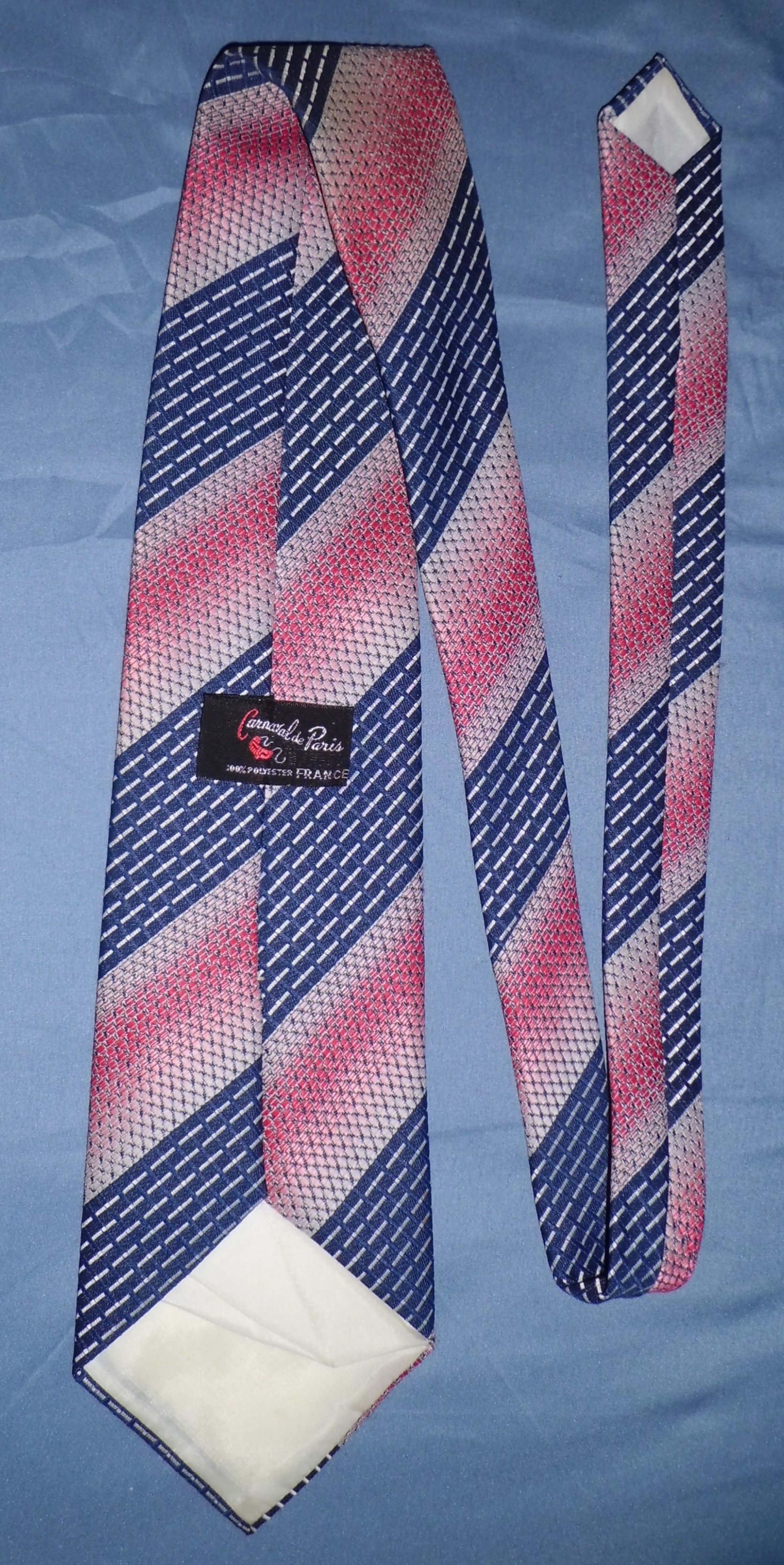 Vintage Gentlemen's "Carnaval De Paris" Tie - Made in France - photo 2