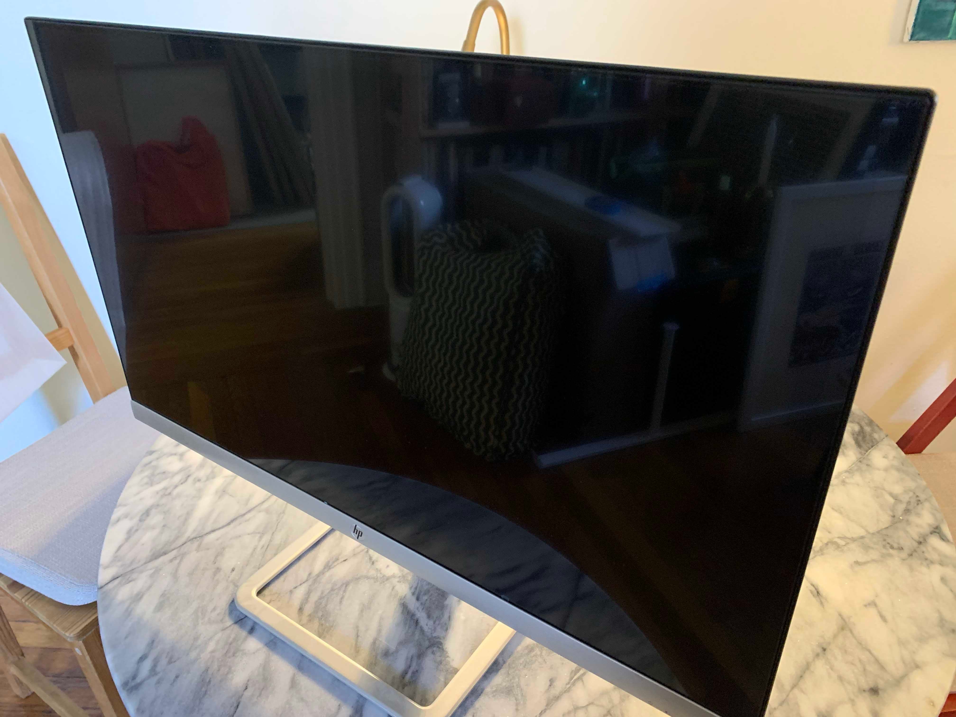 27-inch HP monitor