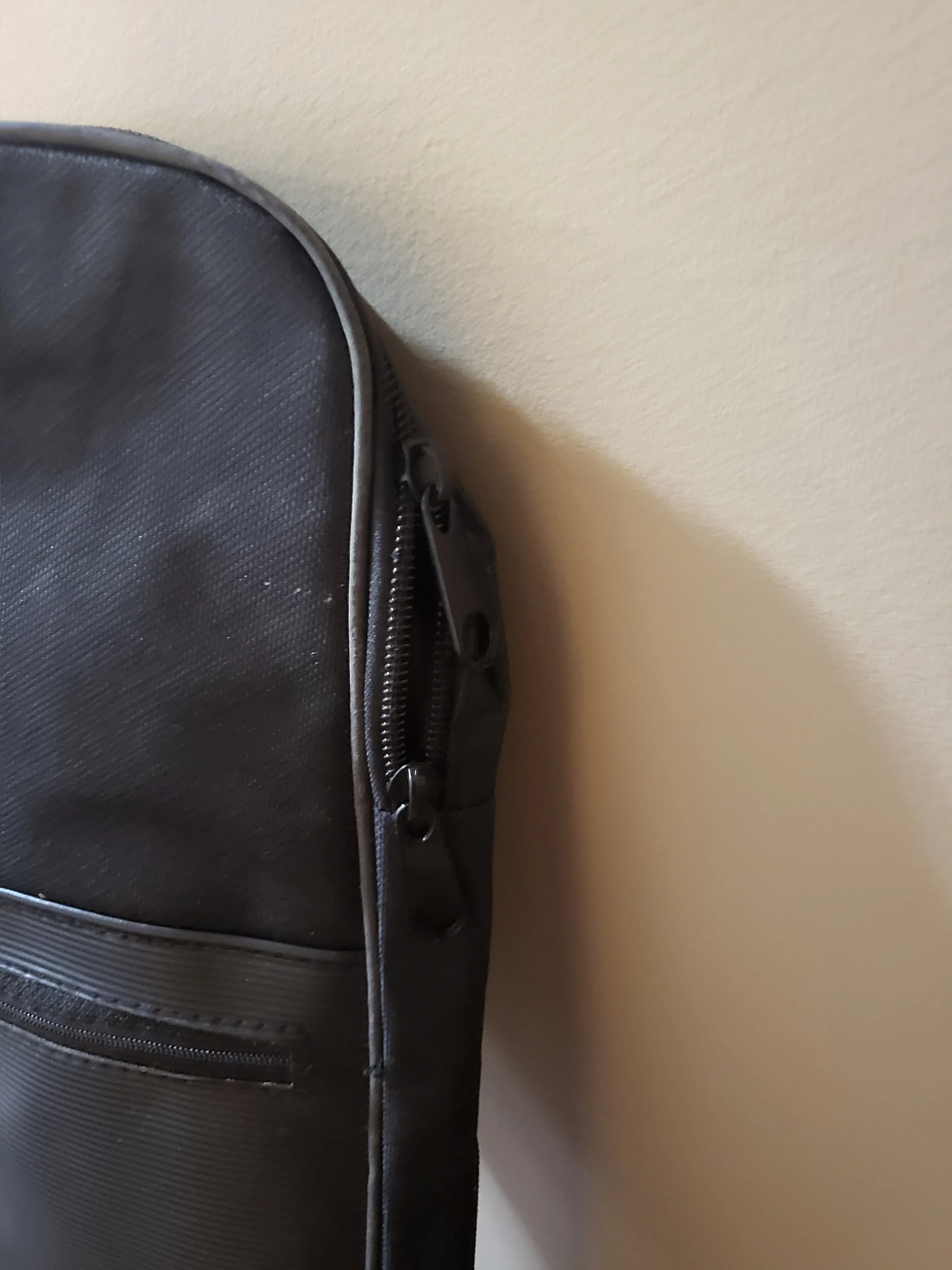 49-Inch Acoustic Bass Guitar Case – Lightweight, 5mm Thick image indicator(3)