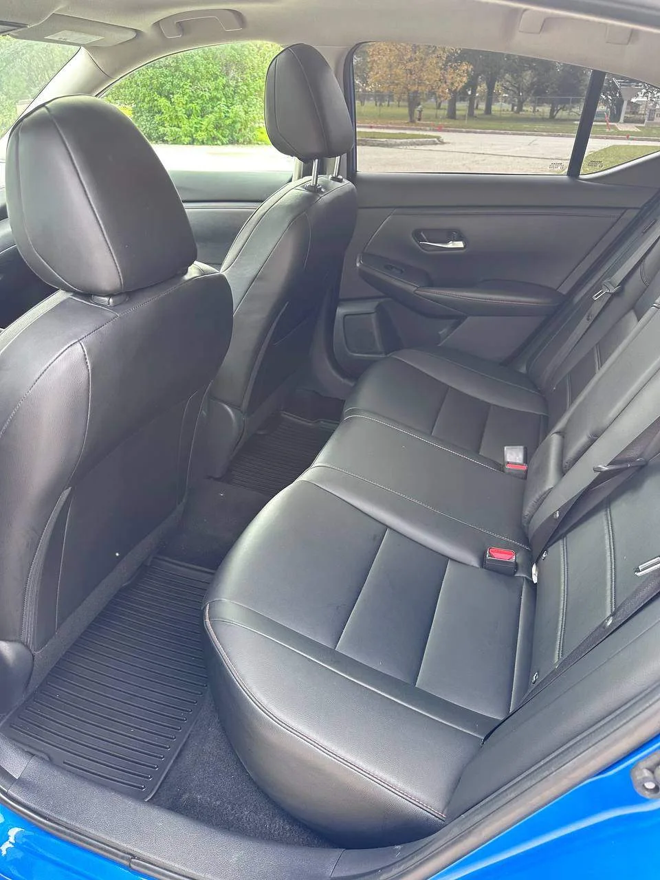 2021 Nissan Sentra SR image indicator(10)