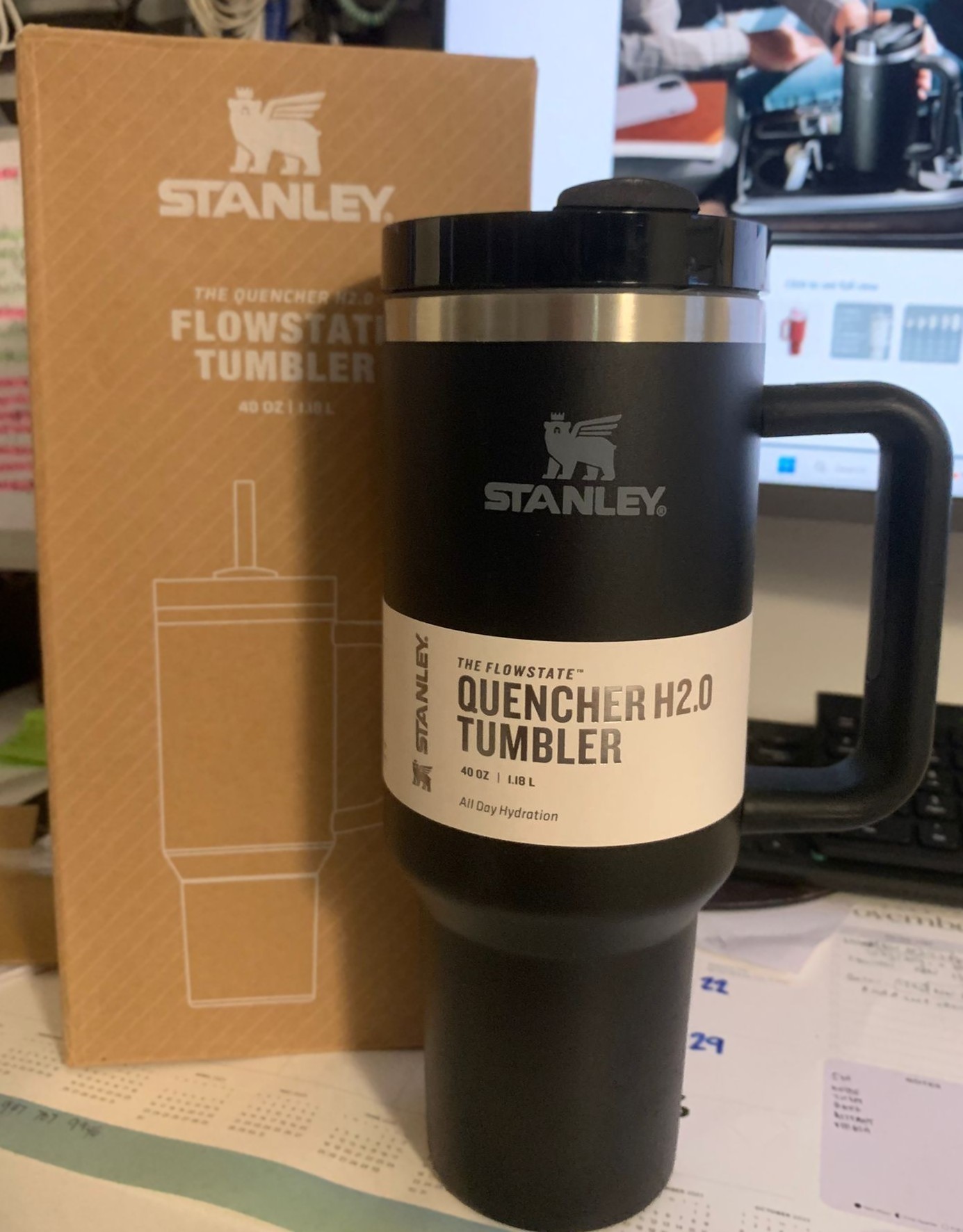 Stanley tumbler 40 oz - photo 3